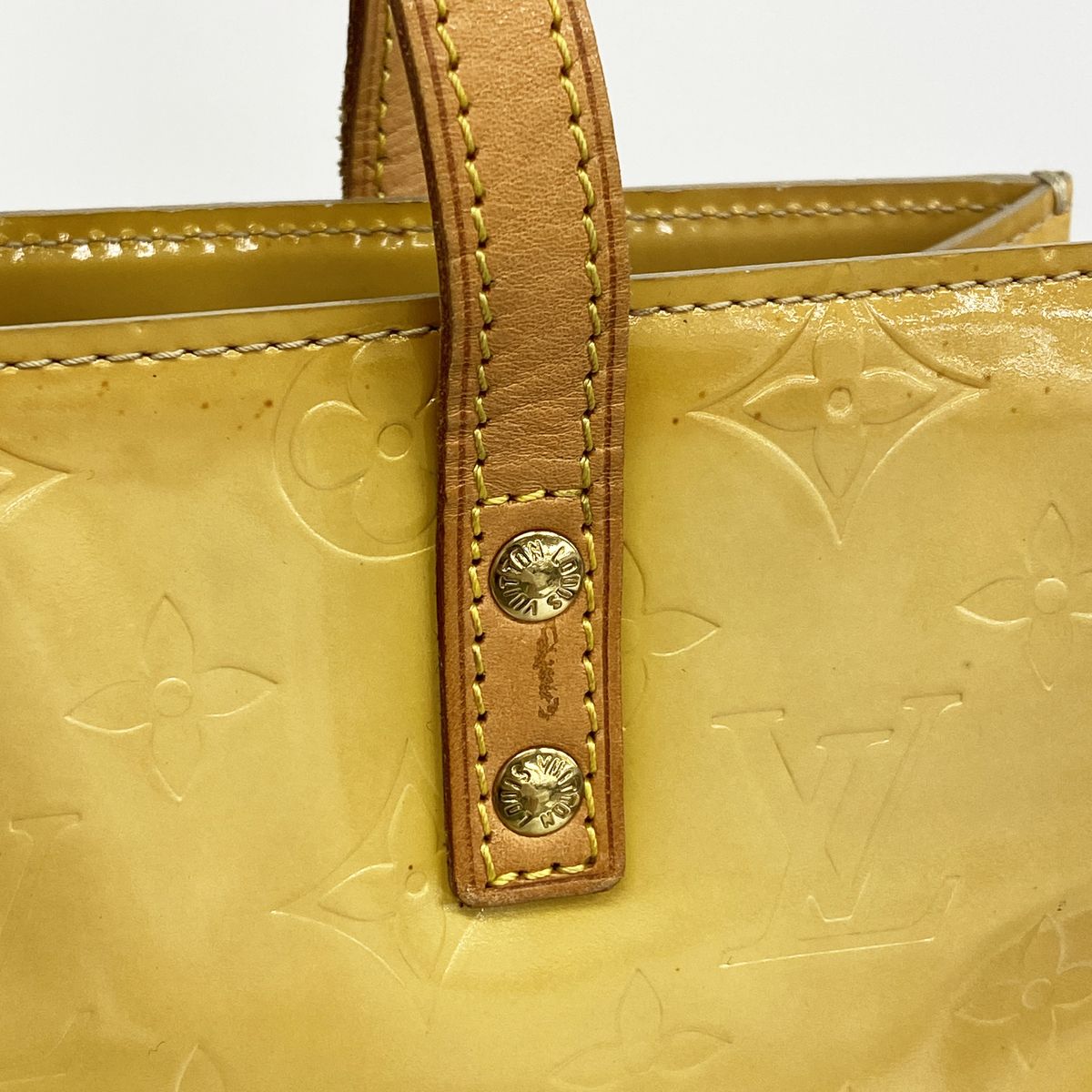 Louis Vuitton Tote Bag Vernis Reed MM Beige — view 8