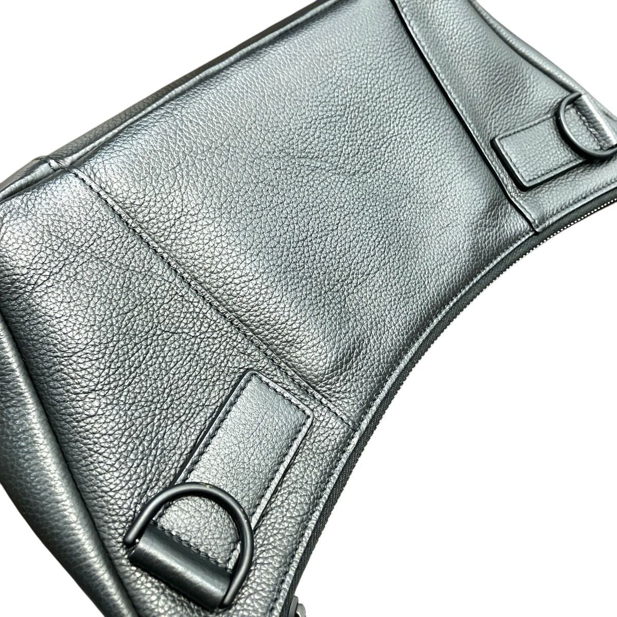 Balenciaga Hourglass XL Shoulder Bag Leather — view 8