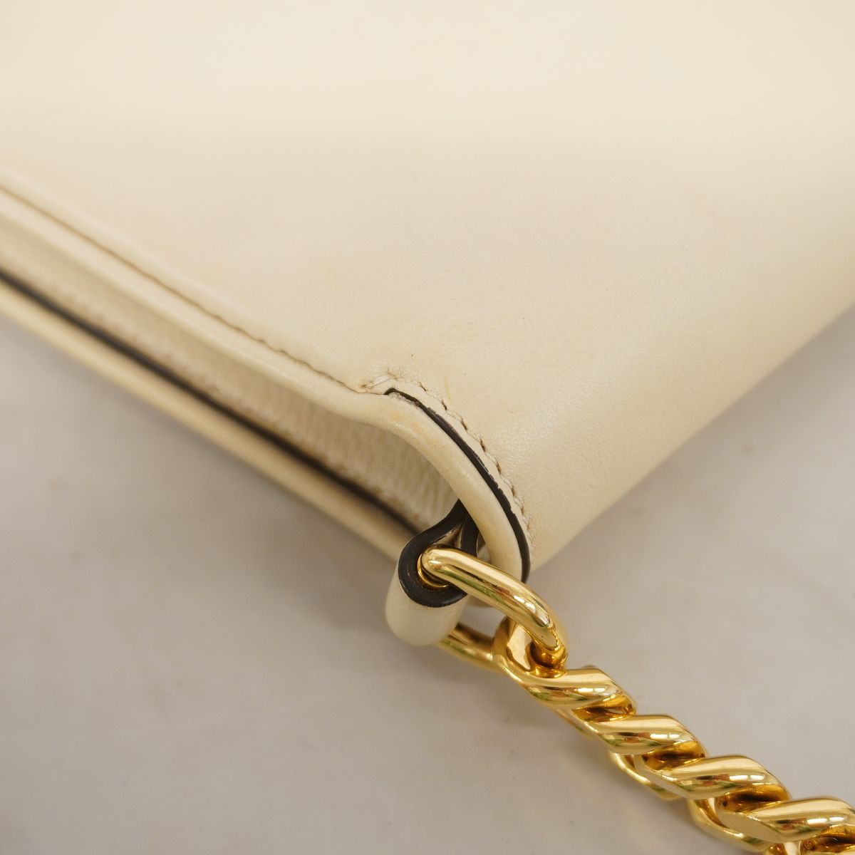 Gucci Shoulder Bag Blondie Leather Beige Gold — view 8