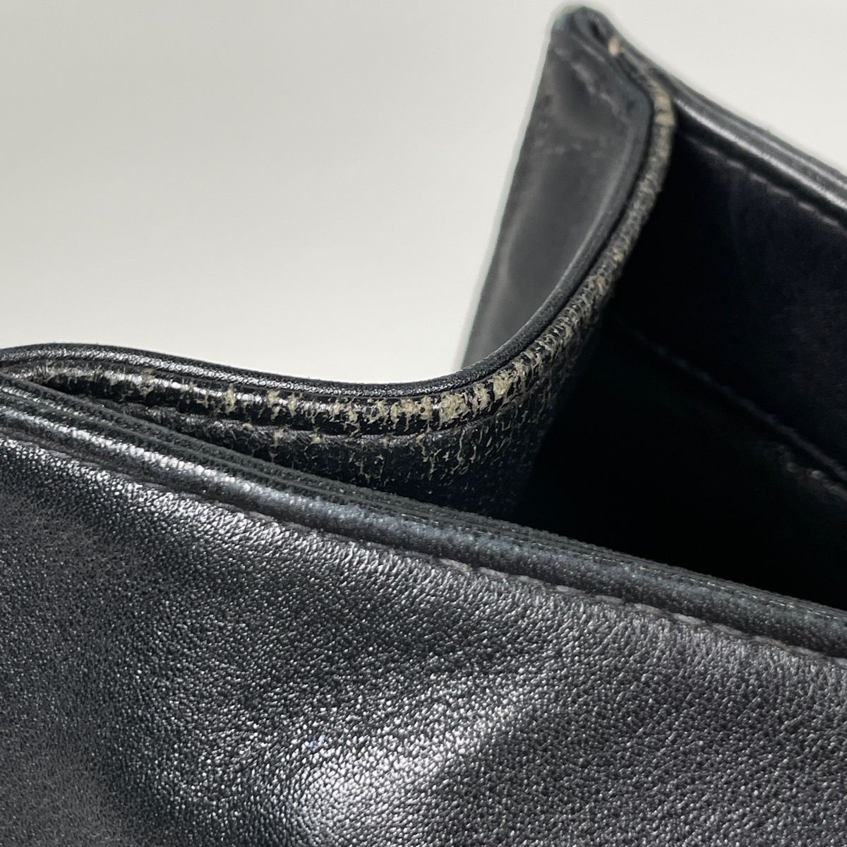 Chanel Tote Bag CC Logo Leather Black — view 8