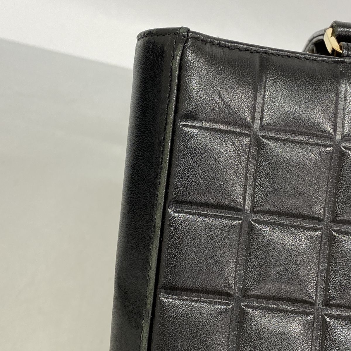 Chanel Tote Bag Choco Bar Lambskin Black Gold — view 8