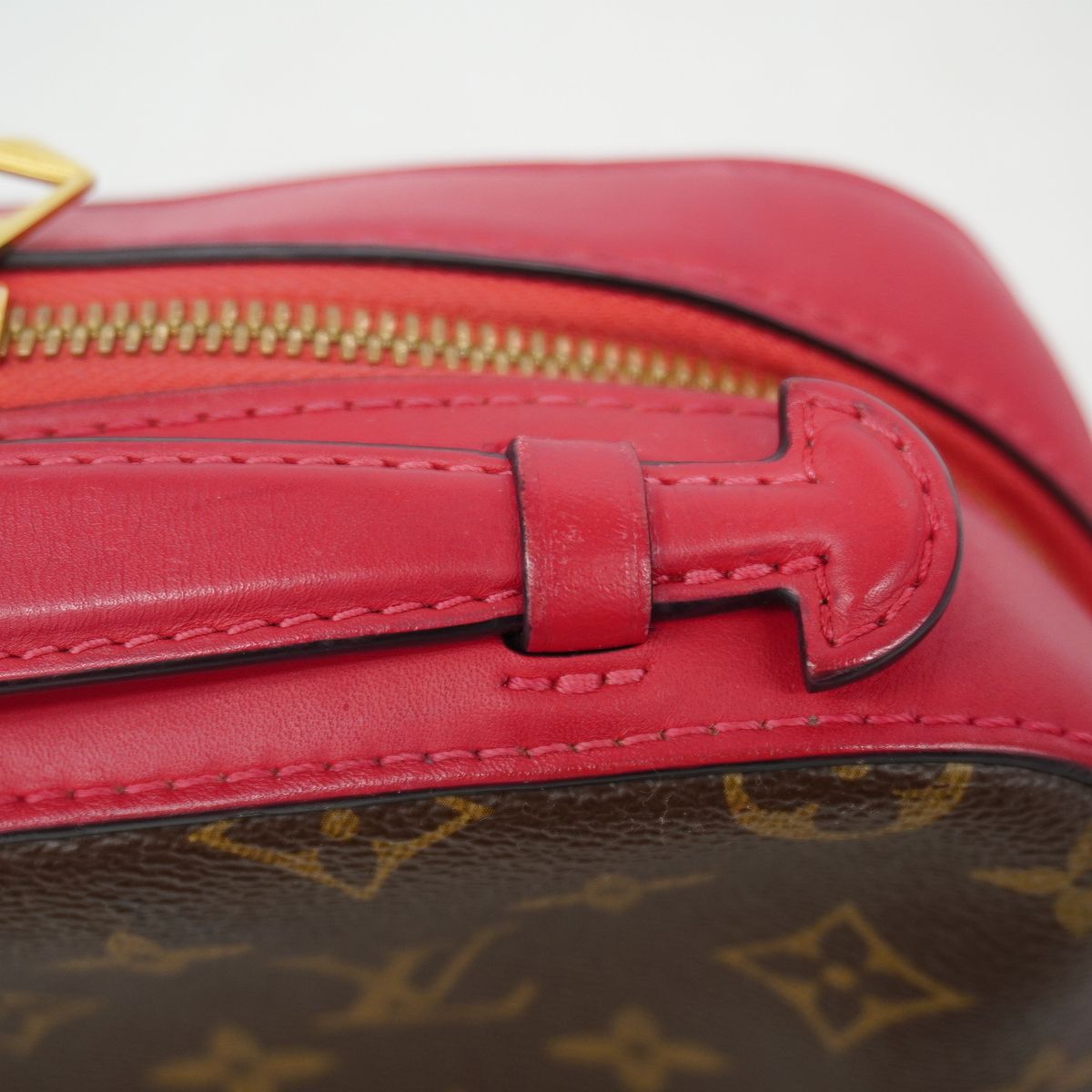 Louis Vuitton Shoulder Bag Monogram Saintonge Brown Freesia — view 8