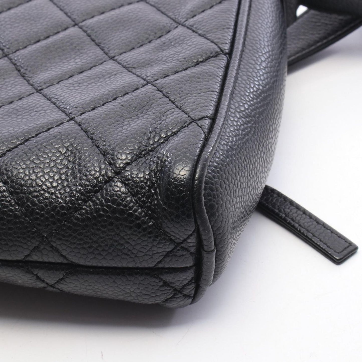 Chanel Shoulder Bag Quilted CC Logo Black Caviar Leather — view 8