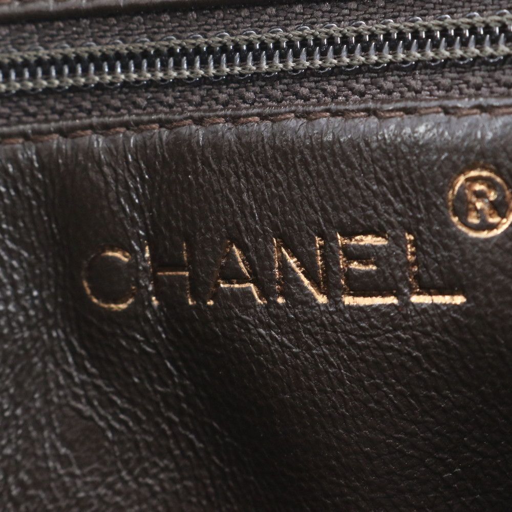 Chanel Bicolor Leather Shoulder Bag — view 8