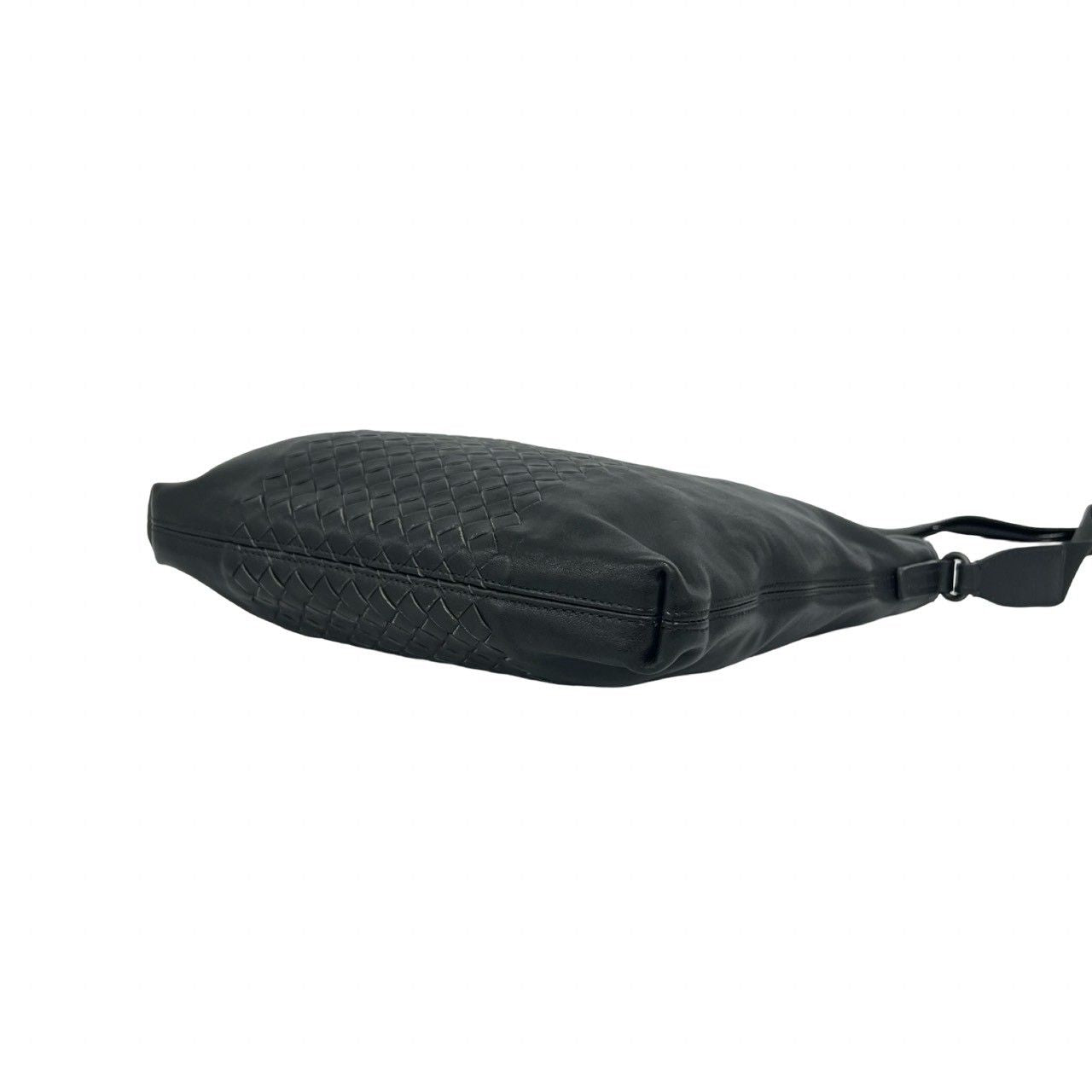 Bottega Veneta Intrecciato Leather Shoulder Bag Cross Black — view 8