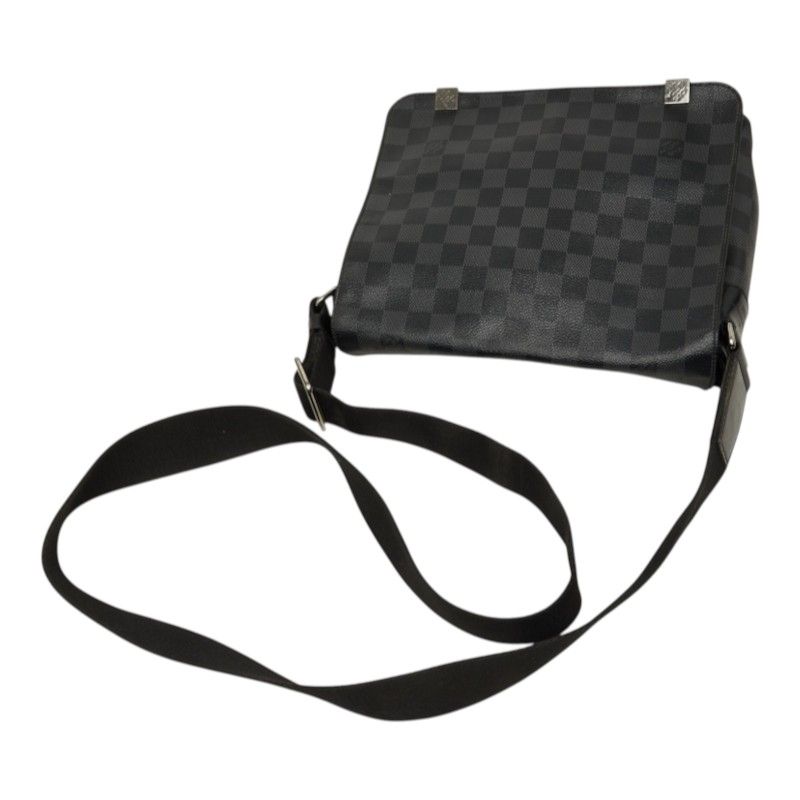 Louis Vuitton Damier Graphite District PM NM Crossbody Shoulder Bag Black — view 8