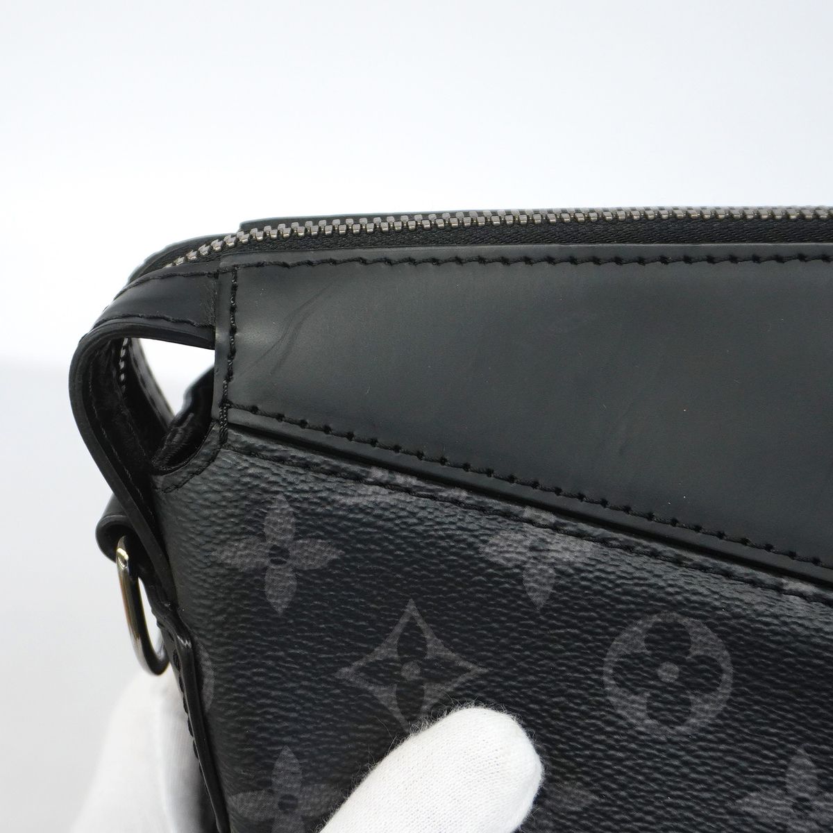 Louis Vuitton Business Bag Monogram Eclipse Explorer Black — view 8