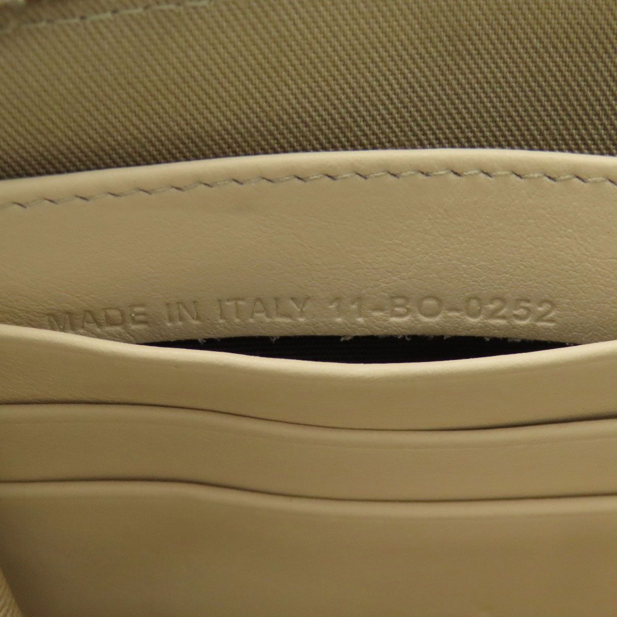 Dior CD Diamond Shoulder Bag — view 8