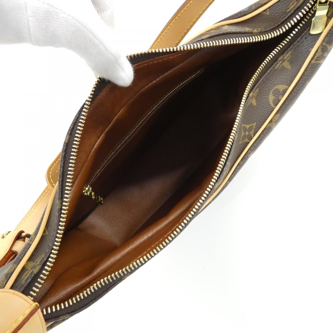 Louis Vuitton Monogram Boulogne 30 Shoulder Bag — view 6