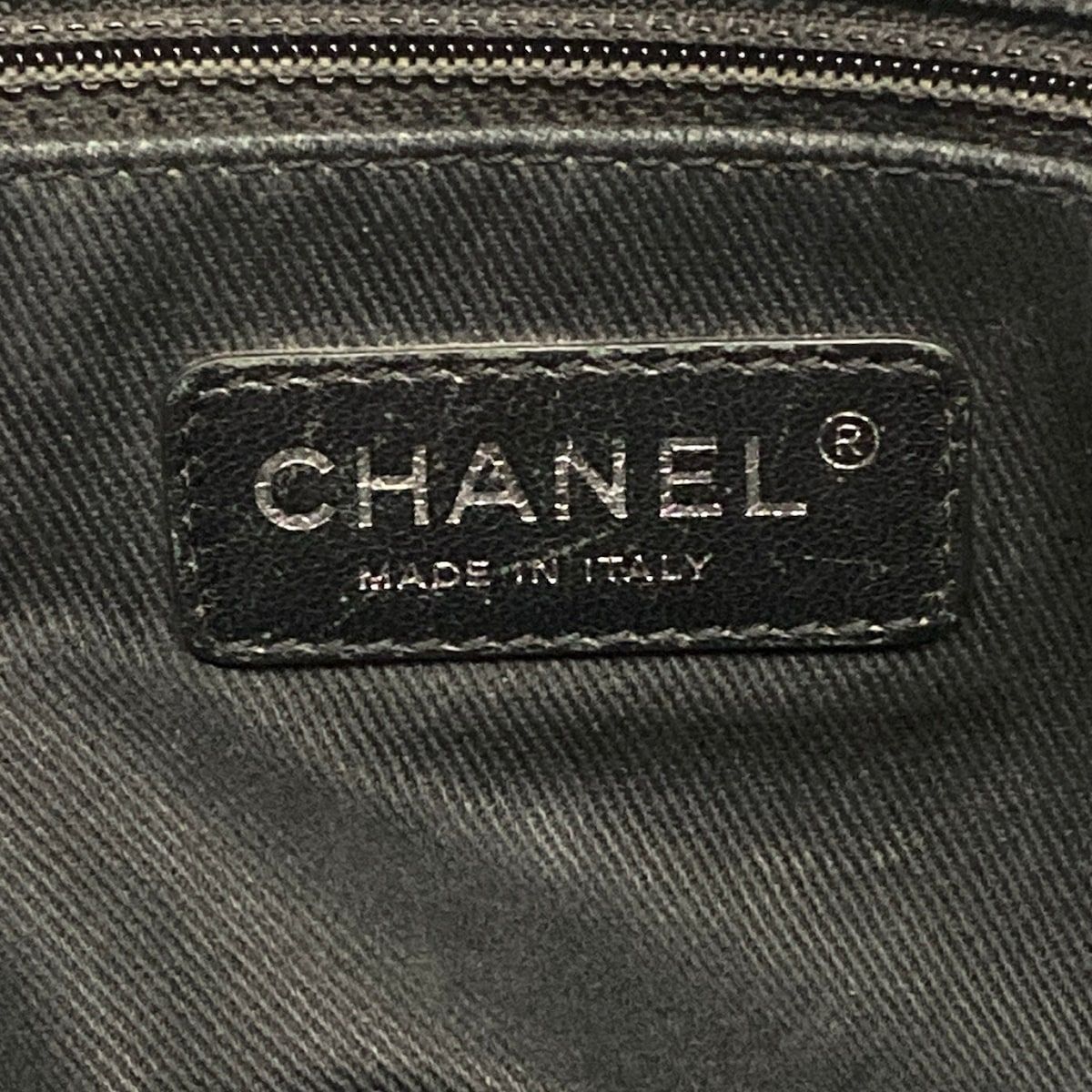 Chanel Tote Bag Deauville Line MM Black White Chain Handle Silver Leather — view 8