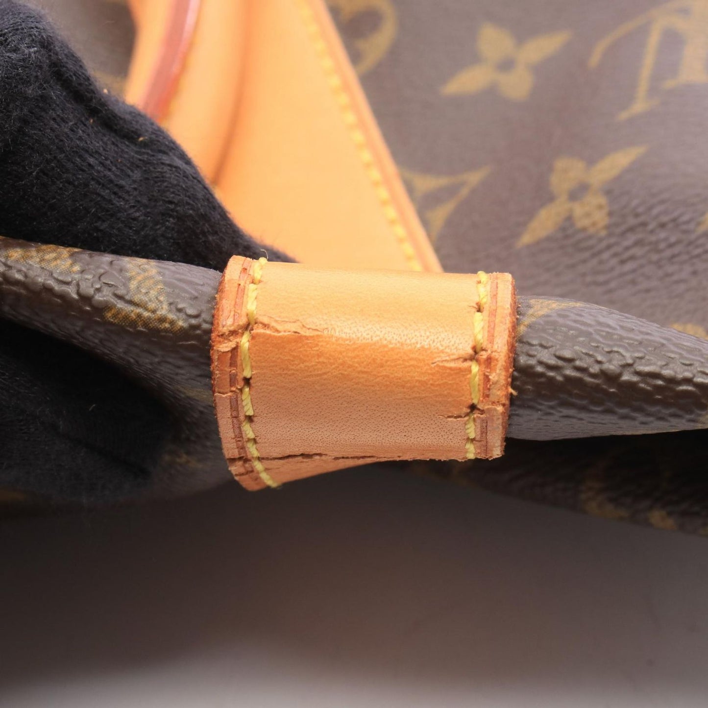 Louis Vuitton Boston Bag Keepall 50 Leather — view 8