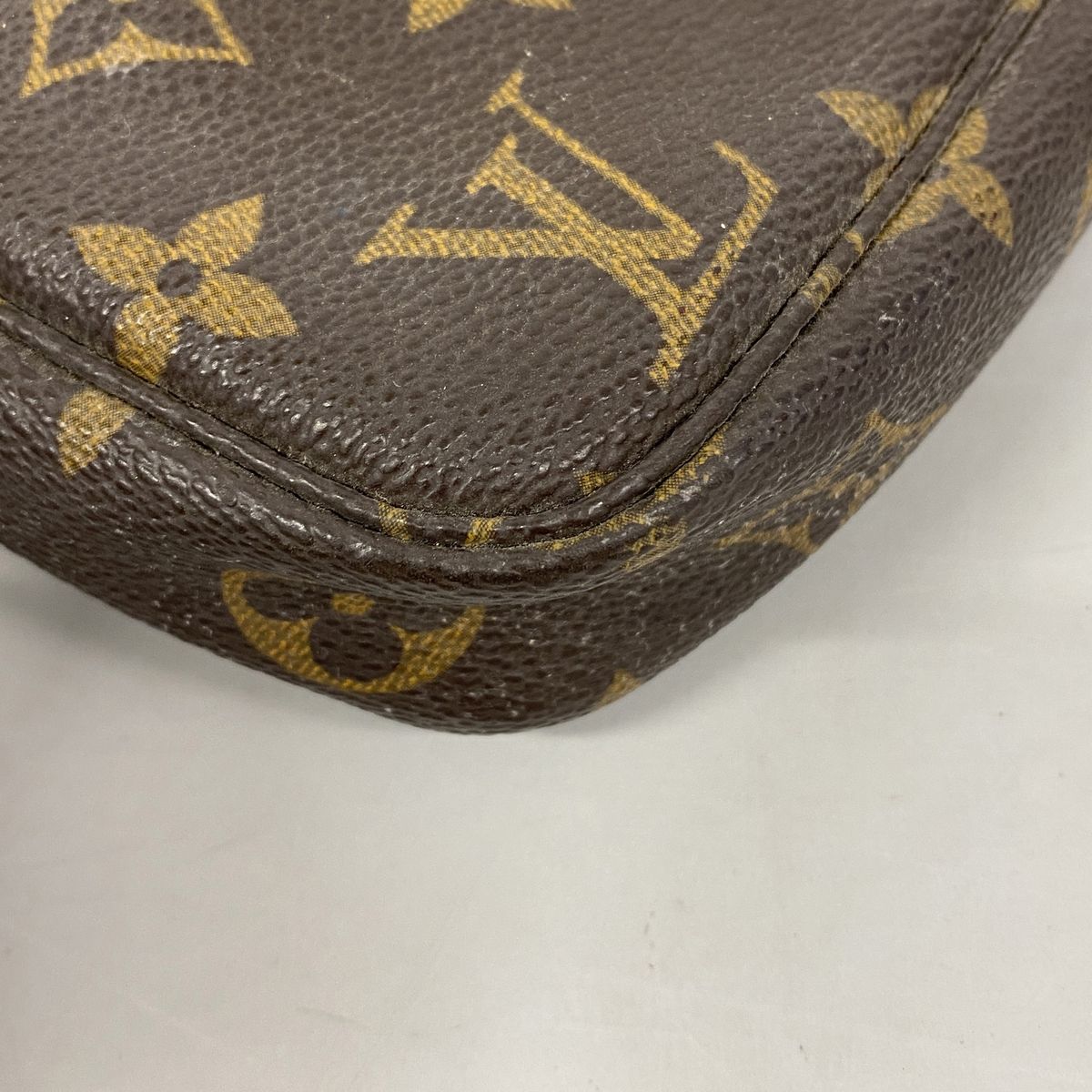 Louis Vuitton Pouch Monogram Pochette Soir Brown — view 8