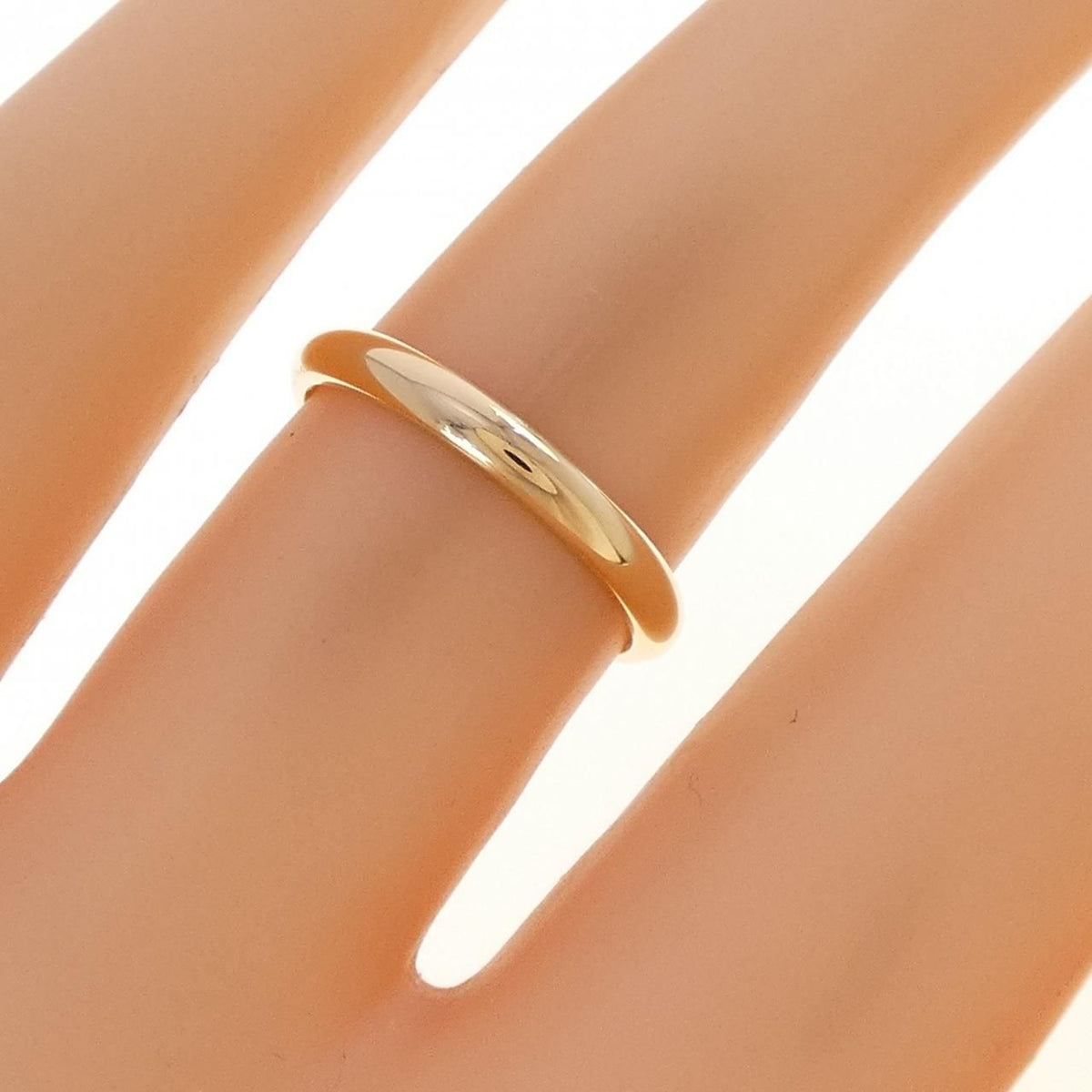 Cartier Wedding Ring Gold — view 4