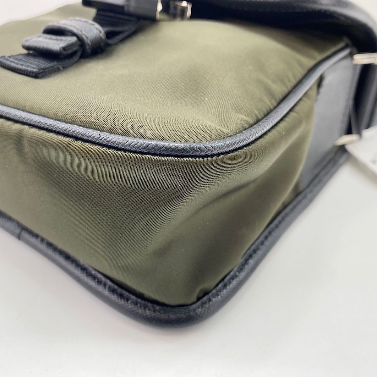 Prada Shoulder Bag Saffiano — view 8