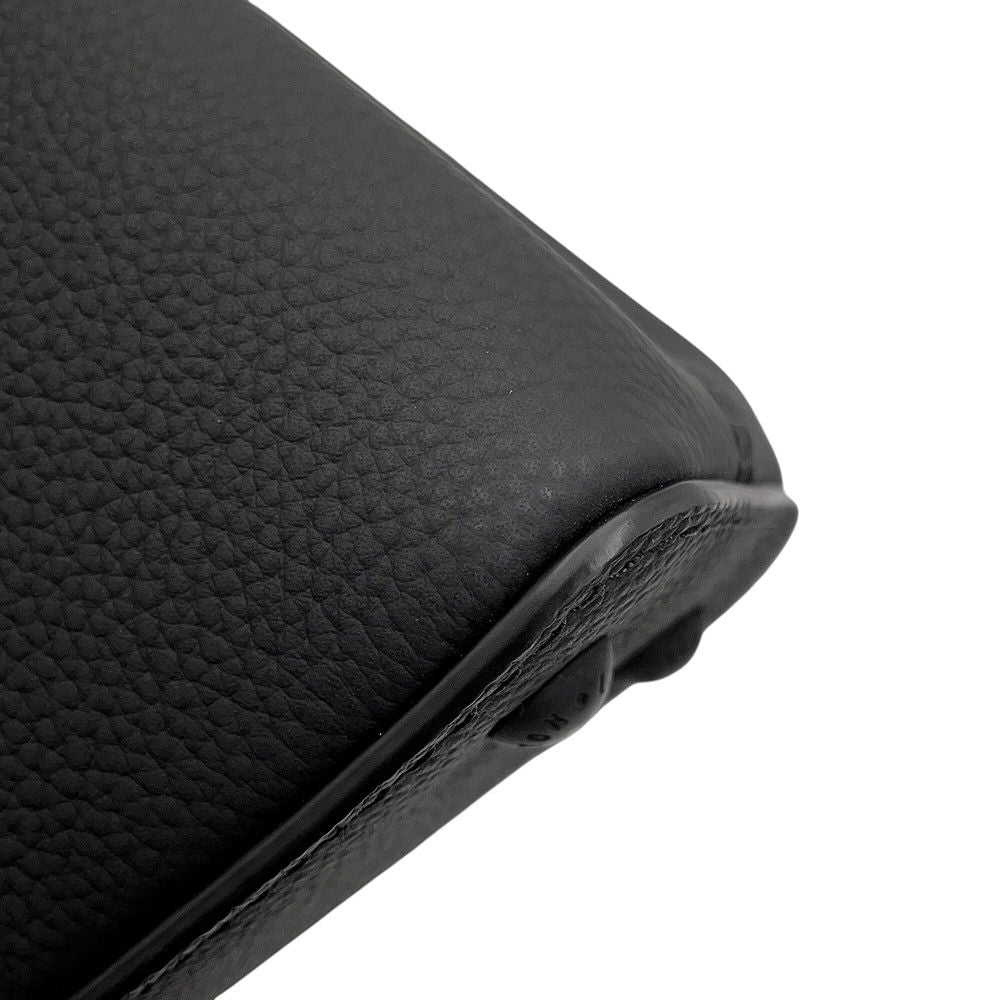 Louis Vuitton Matte Calfskin Capucines East West 2-Way Shoulder Bag Black — view 8