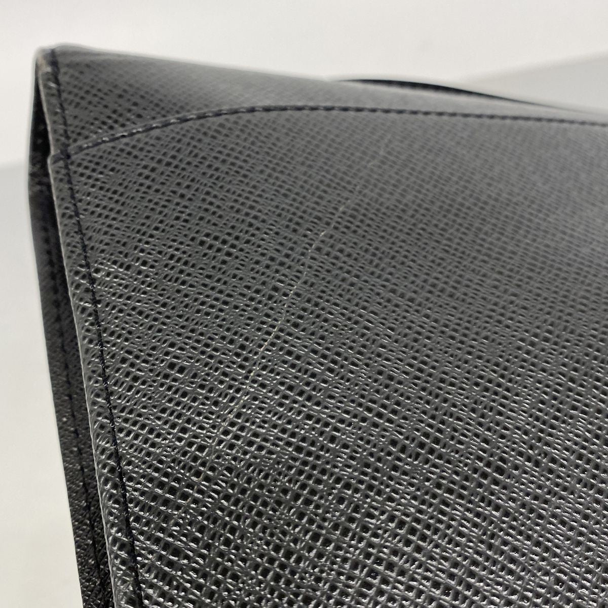 Louis Vuitton Business Bag Taiga Porto Documenta Angara Ardoise — view 8