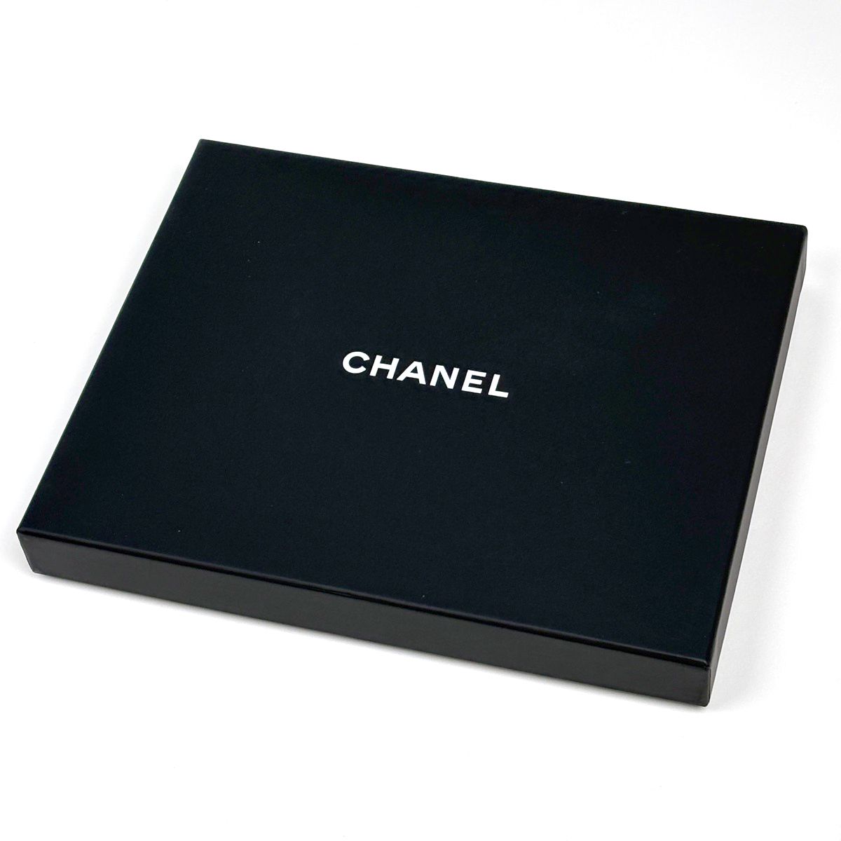 Chanel Necklace CC Logo Faux Pearl Metal Black Silver — view 7