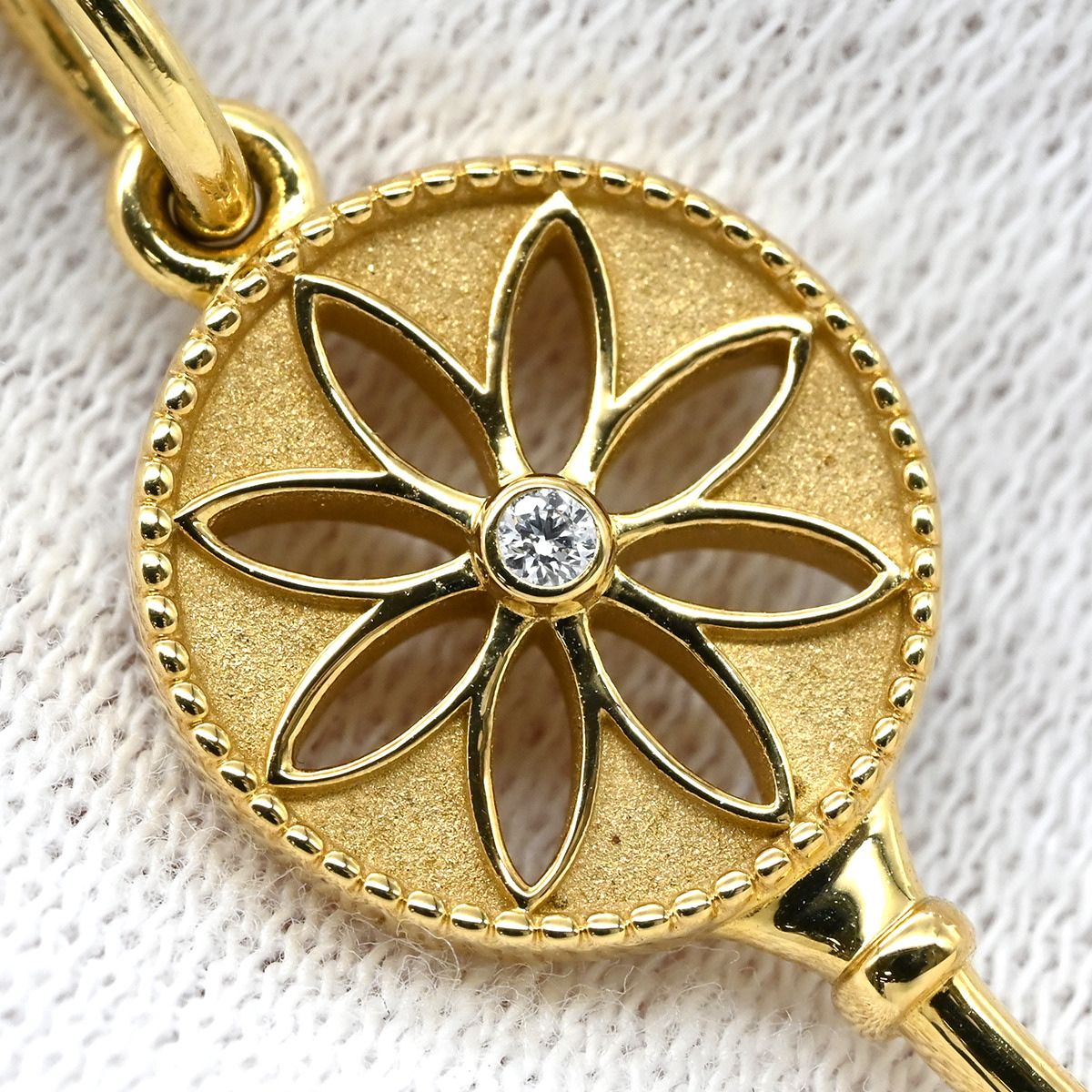 Tiffany & Co Necklace Daisy Key Pendant Yellow Gold YG Diamond — view 8