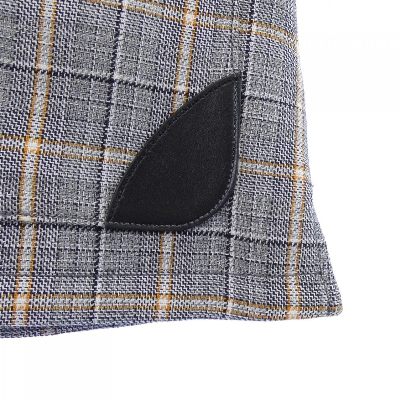 Louis Vuitton Skirt Gray — view 6