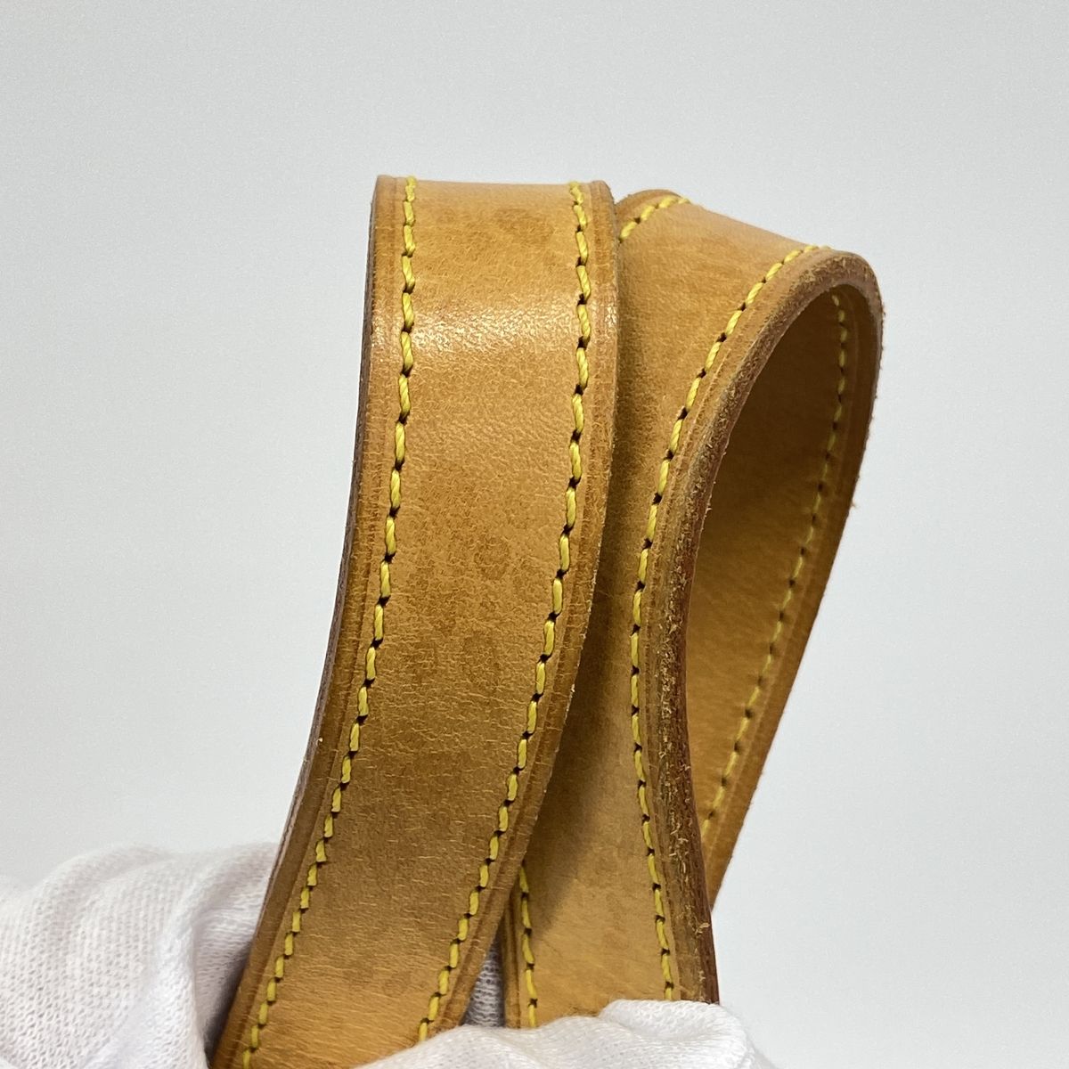 Louis Vuitton Tote Bag Vernis Houston Beige — view 8