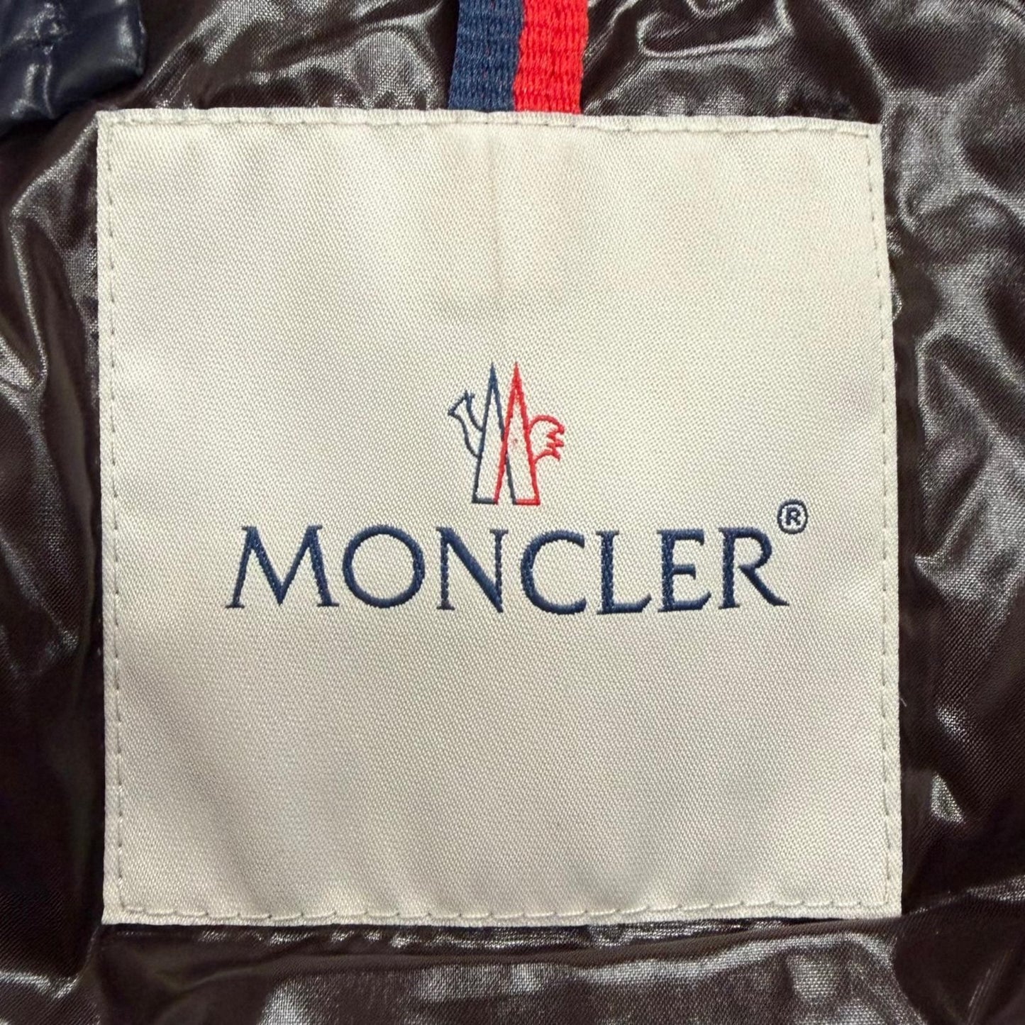 Moncler Maya Giubbotto Logo Patch Hooded Down Jacket Puffer Navy — view 8