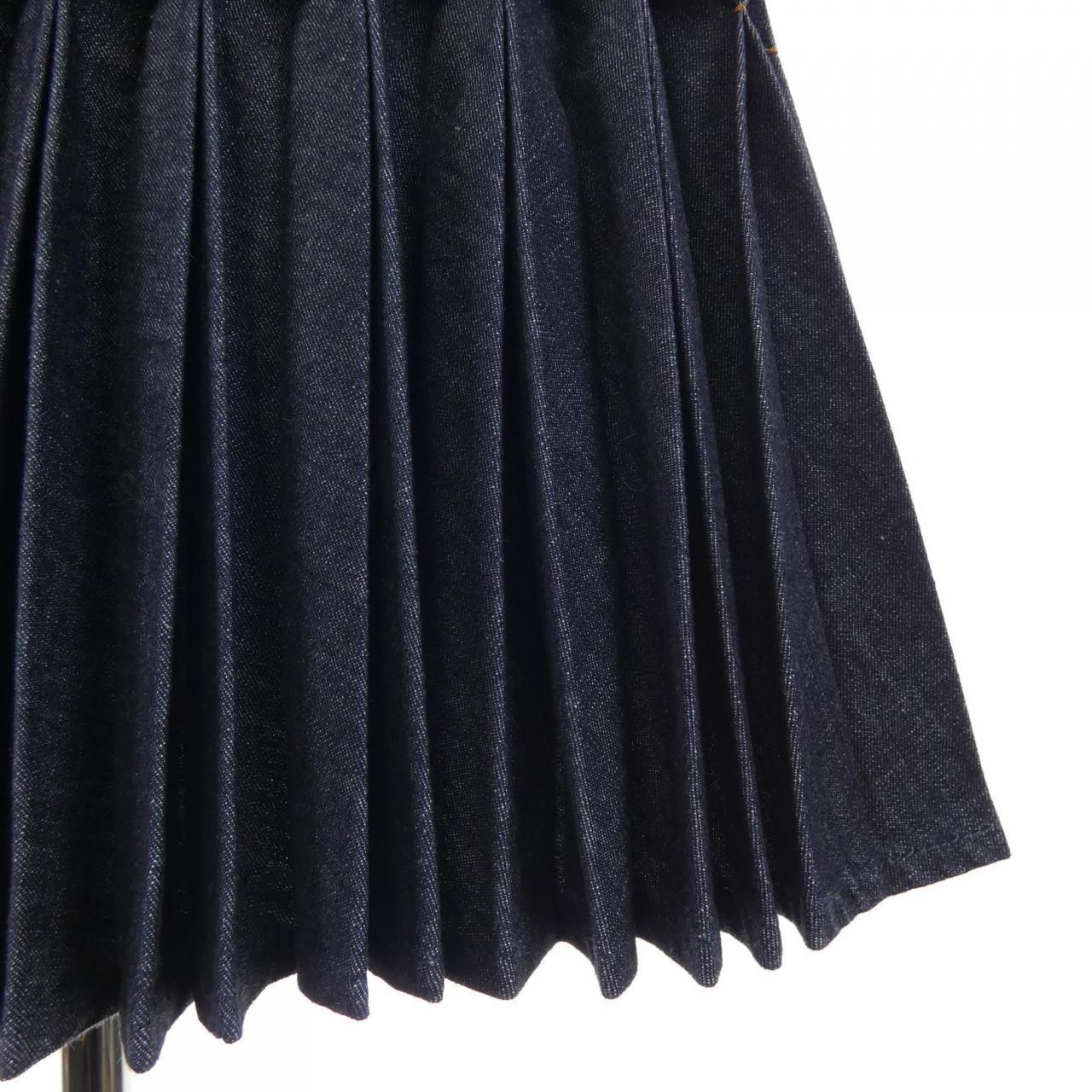 Dior Smock & Pleated Skirt — view 6