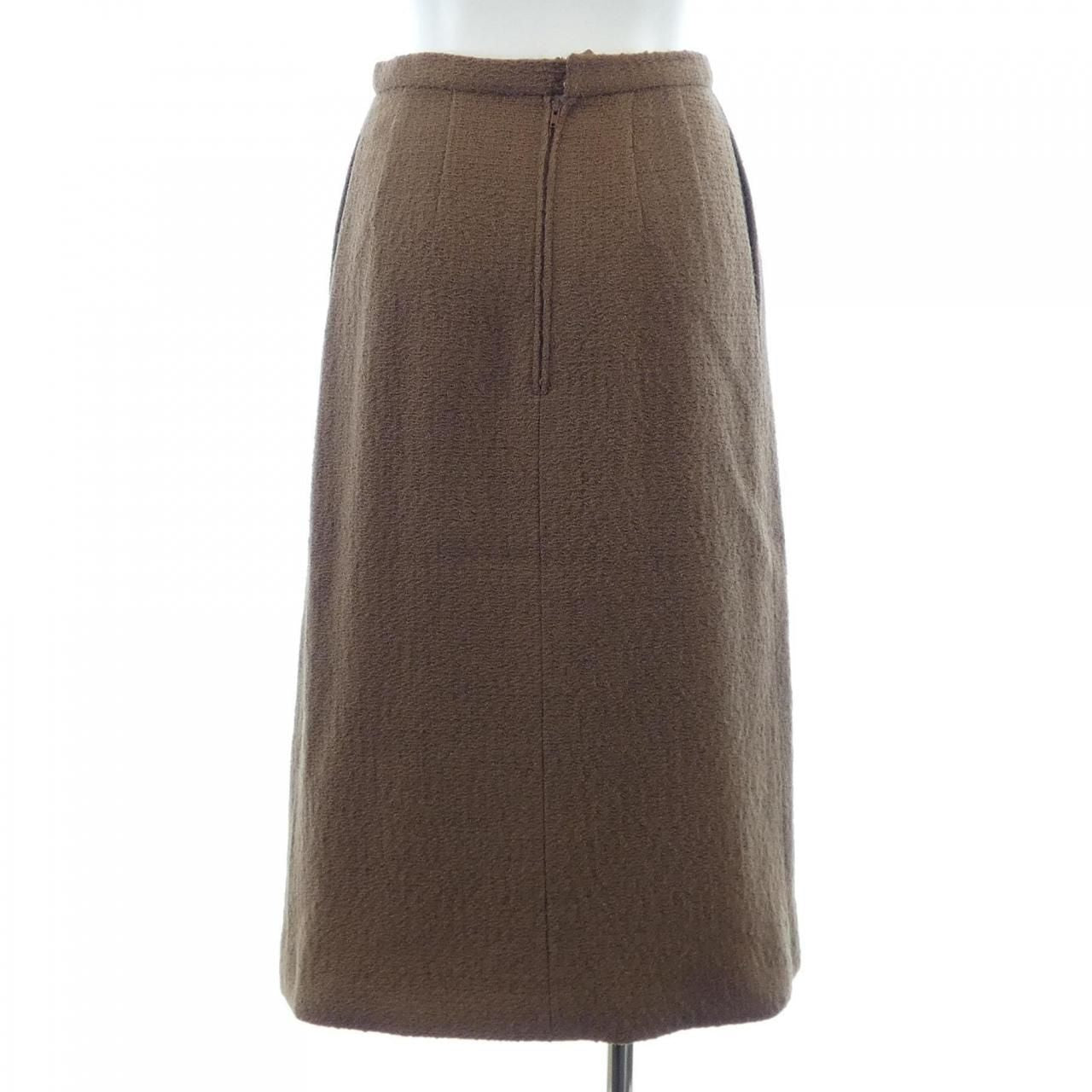 Chanel Vintage Suit Brown — view 8
