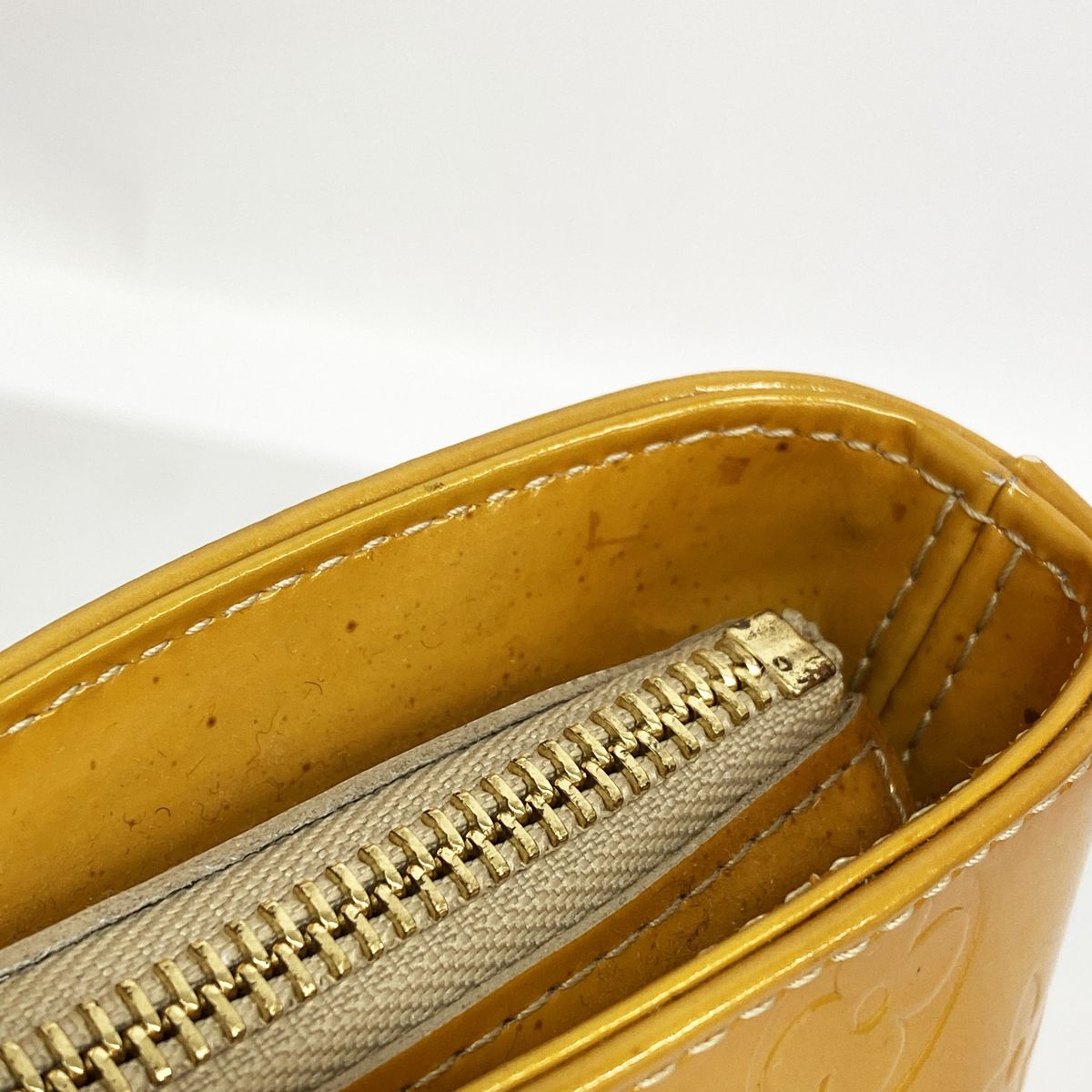 Louis Vuitton Tote Bag Vernis Houston Beige — view 8