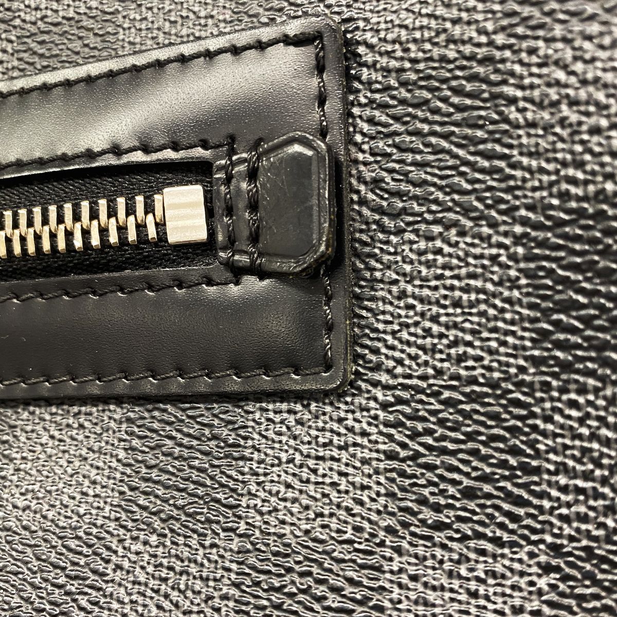 Louis Vuitton Shoulder Bag Damier Graphite Mick MM Black — view 8