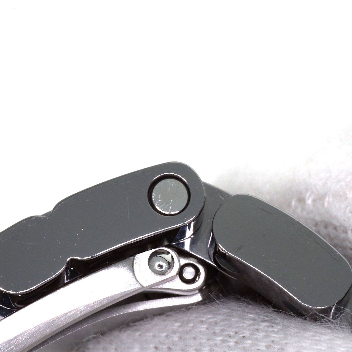 Chanel 33 Chromatic Watch Titanium Ceramic — view 8