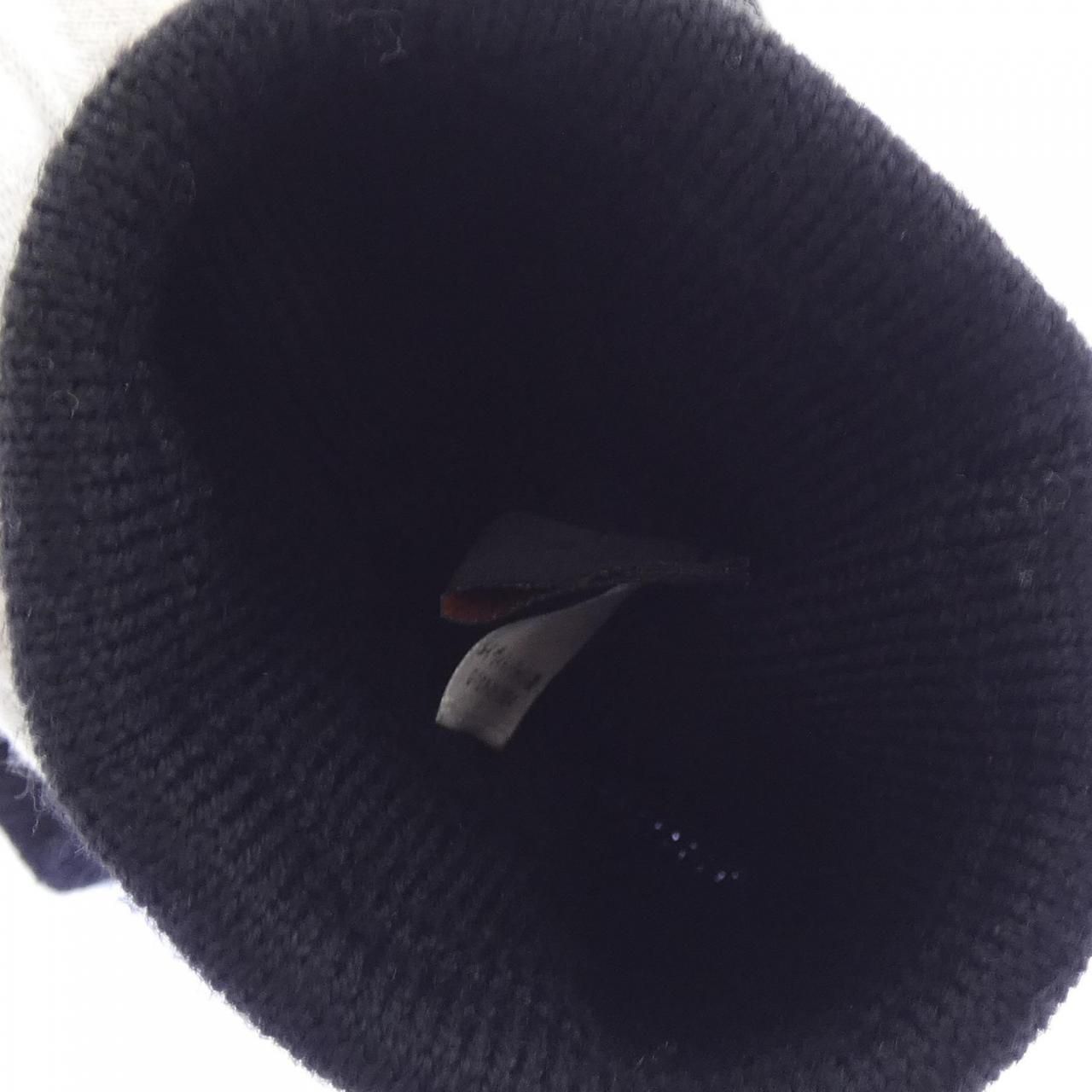 Louis Vuitton Gon MY Monogram Eclipse Glove — view 4
