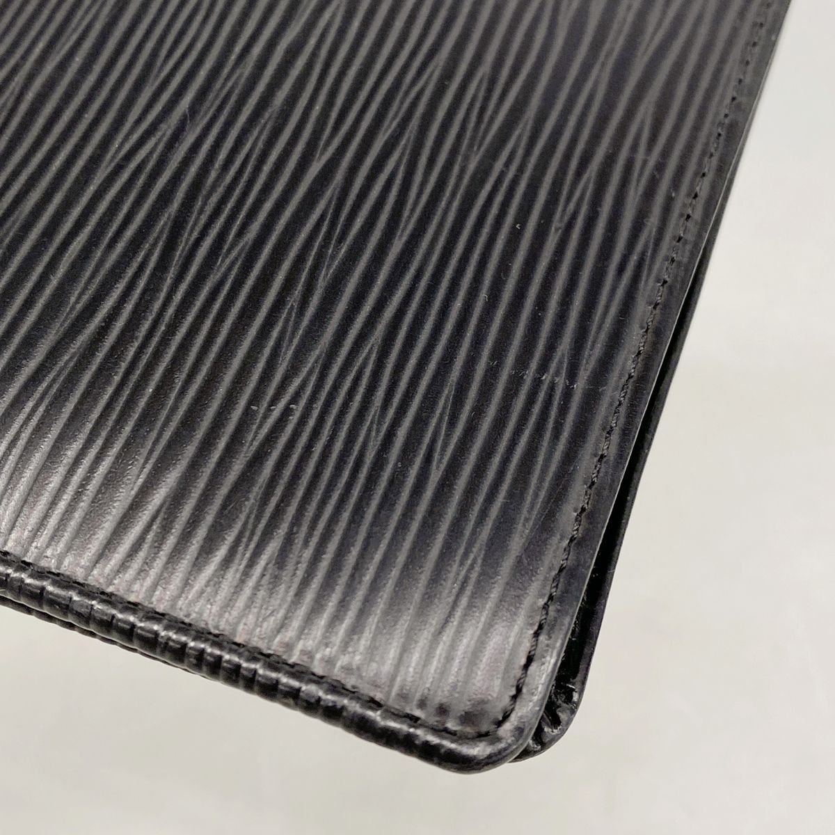 Louis Vuitton Wallet Epi Portefeuille Cartes Credit Monet Noir — view 8