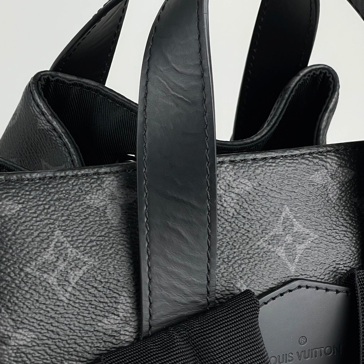 Louis Vuitton Explorer Backpack Monogram Eclipse Noir — view 8