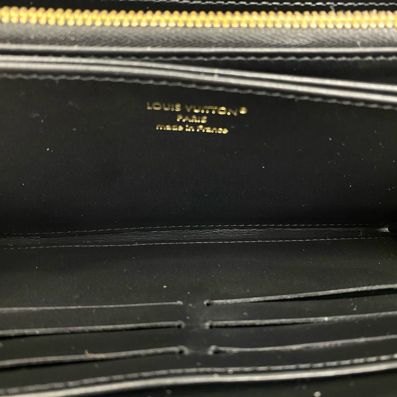 Louis Vuitton Zippy Wallet Coussin Monogram Empreinte Leather Black — view 8