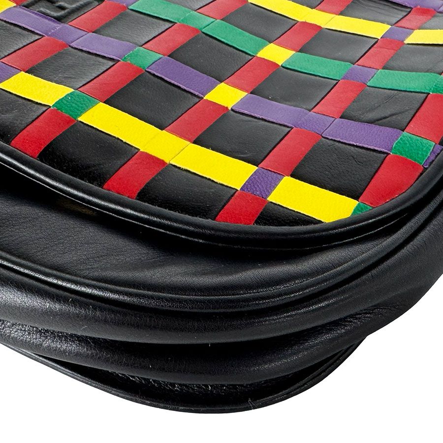 Fendi Shoulder Bag Black — view 8