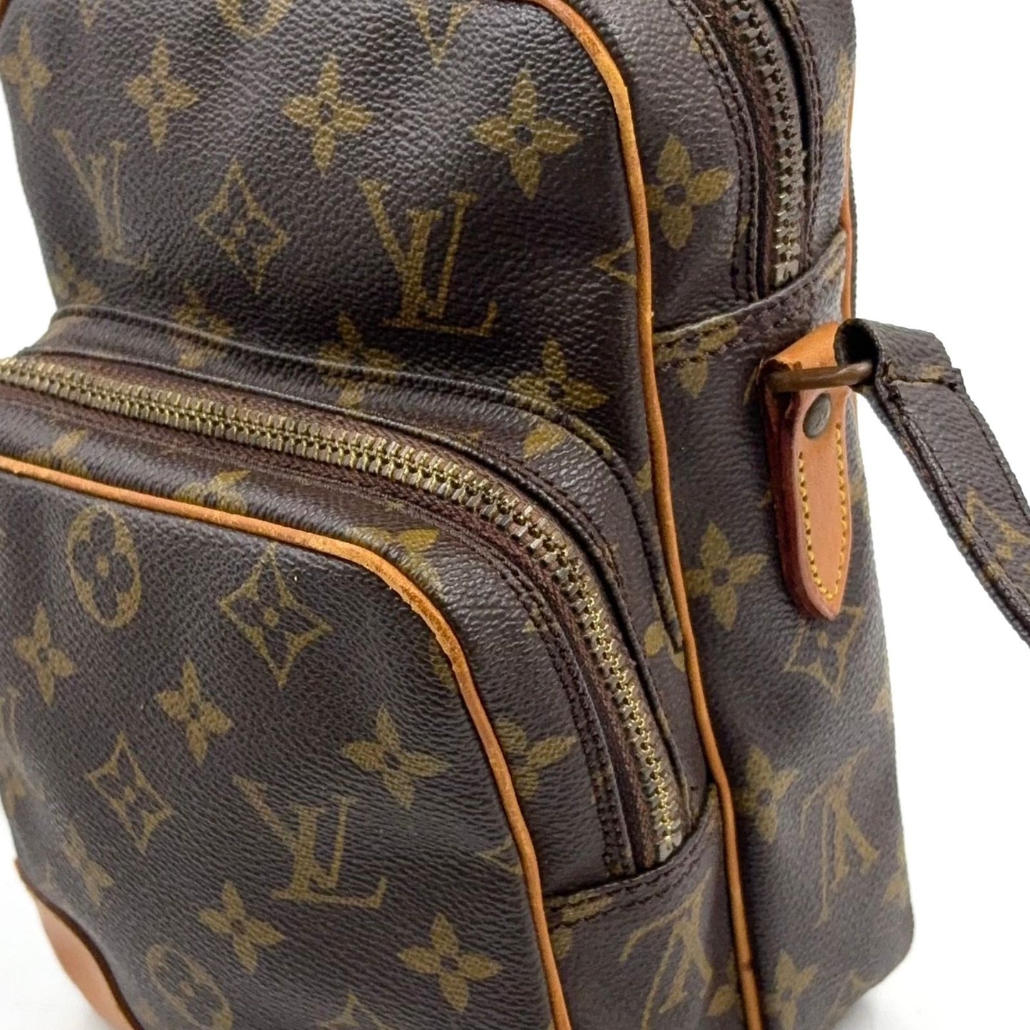 Louis Vuitton Amazon Monogram Leather Brown Light Shoulder Bag Gold — view 8