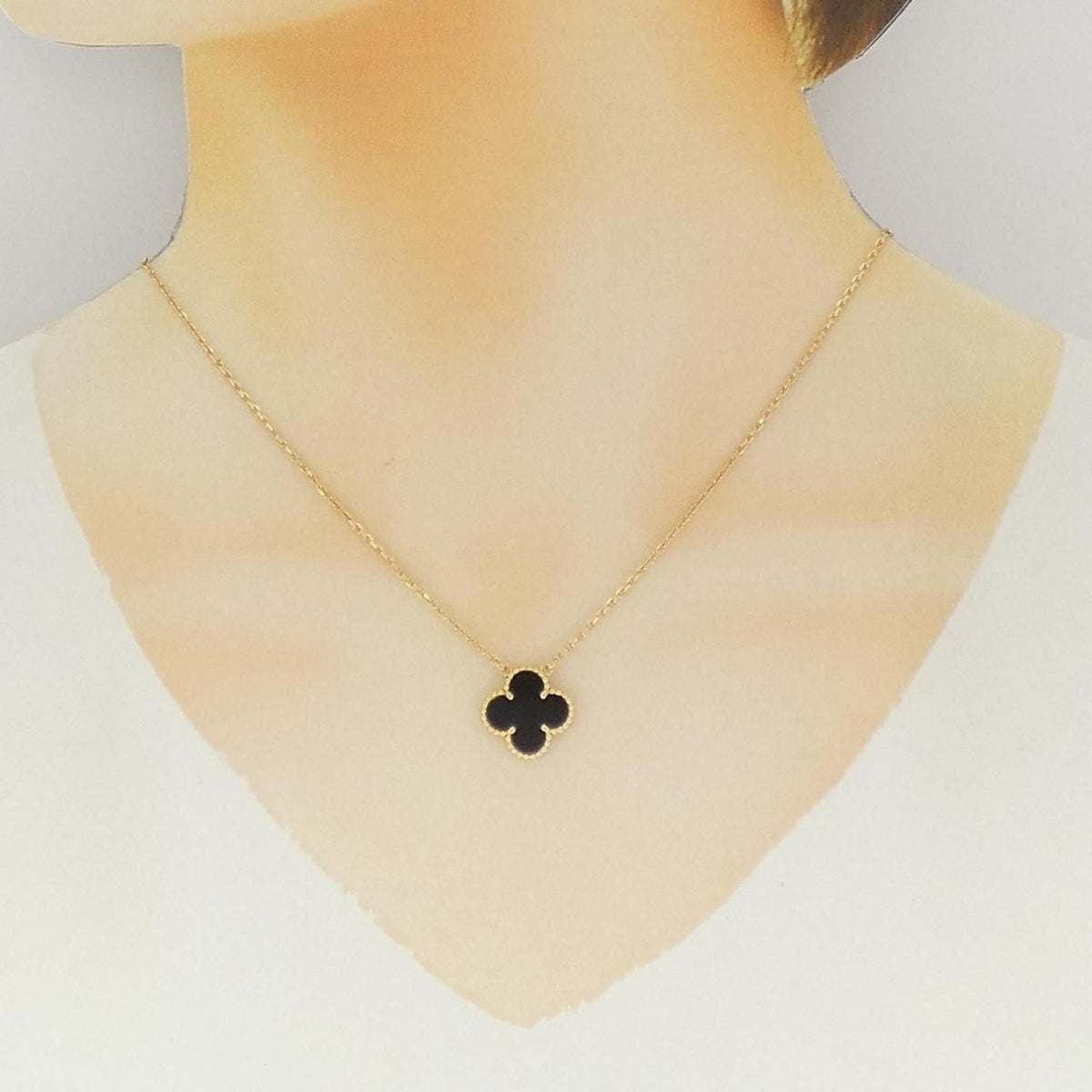 Van Cleef & Arpels Vintage Alhambra Necklace — view 5