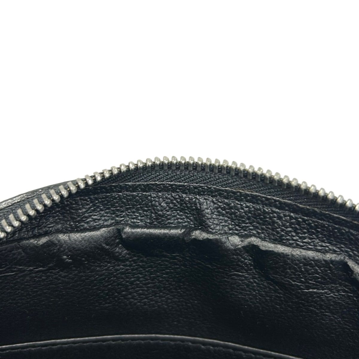 Louis Vuitton Pouch Taiga Trousse Toilet GM Ardoise Leather — view 6