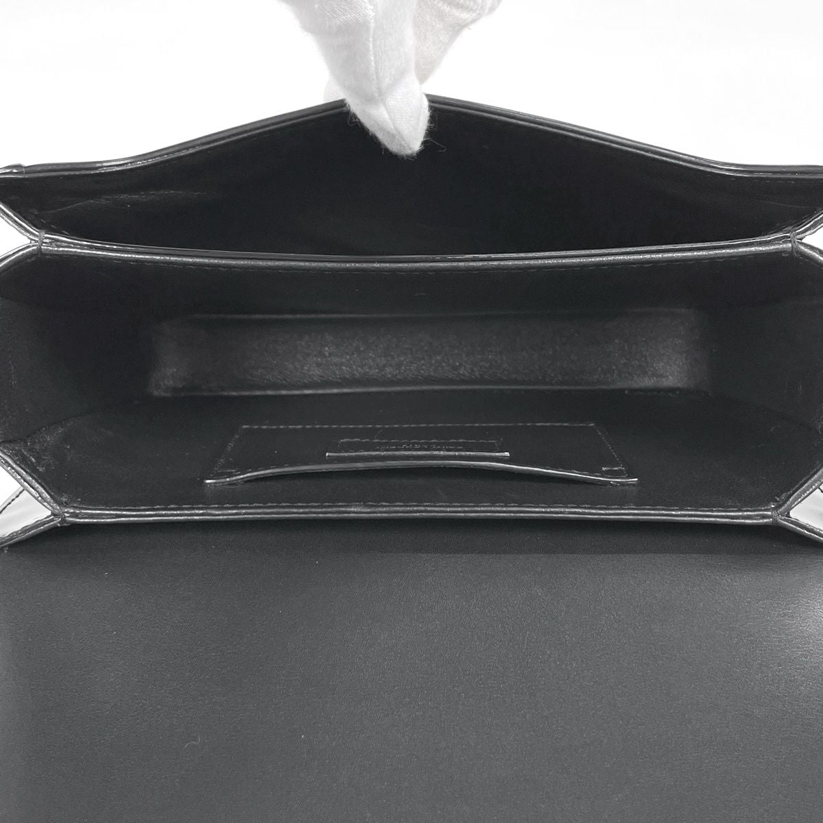 Saint Laurent Solferino Medium Shoulder Bag Patent Leather Black — view 8
