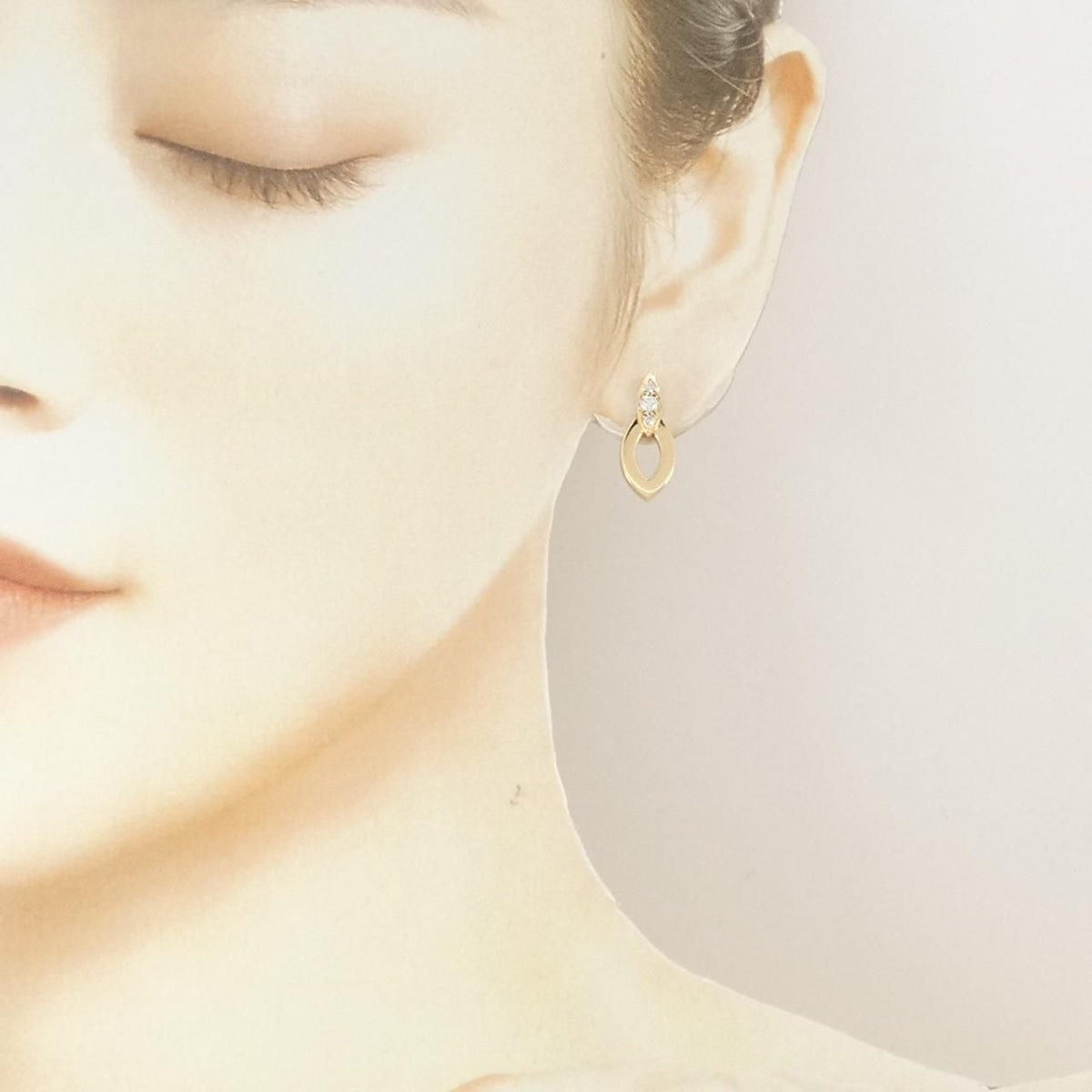 Cartier Dear Earrings — view 4
