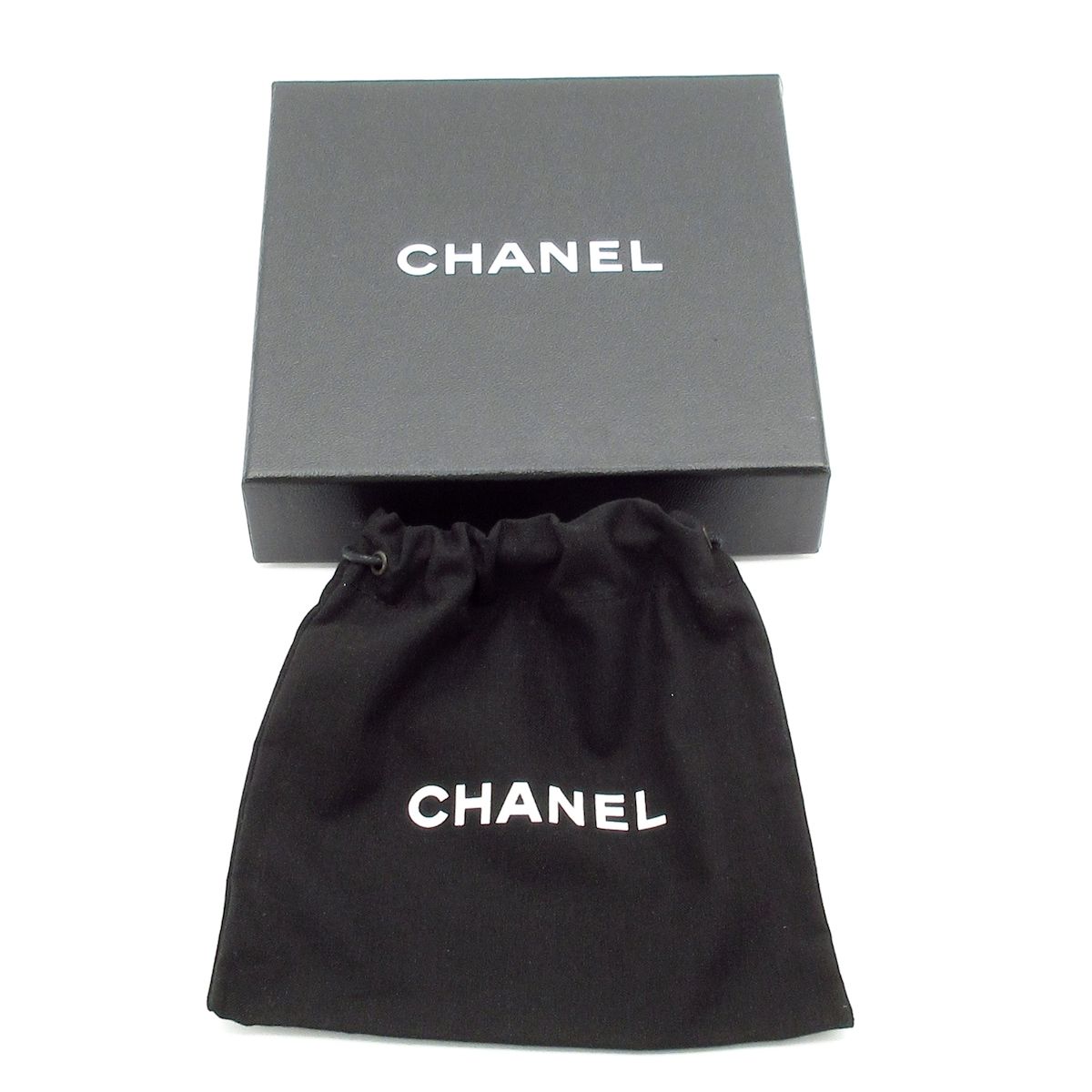 Chanel Necklace CC Logo Ivory Gold Faux Pearl Rhinestone — view 7