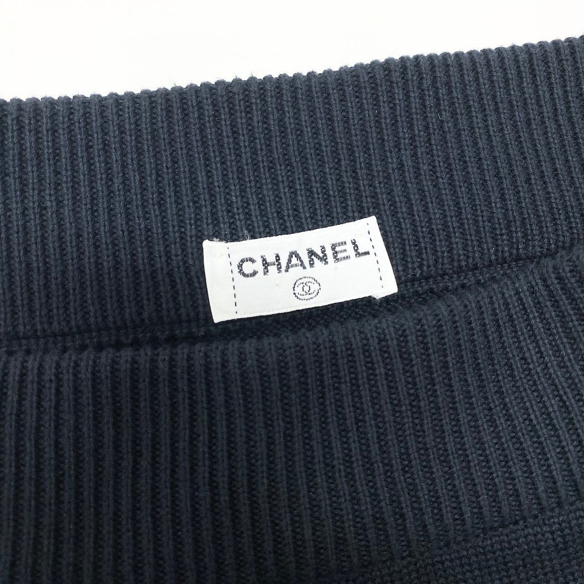 Chanel Vintage Knit Skirt Pencil Knee-Length Navy Cotton — view 8