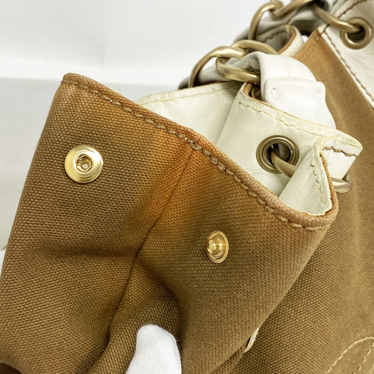 Chanel Chain Tote Canvas Beige White Gold — view 8