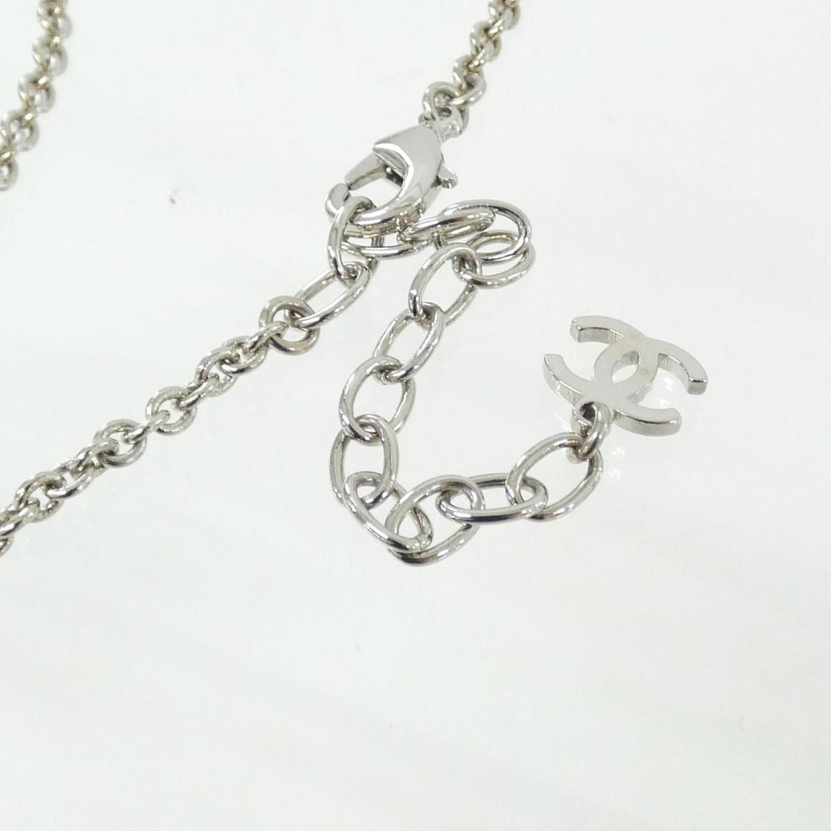 Chanel Necklace Silver — view 4