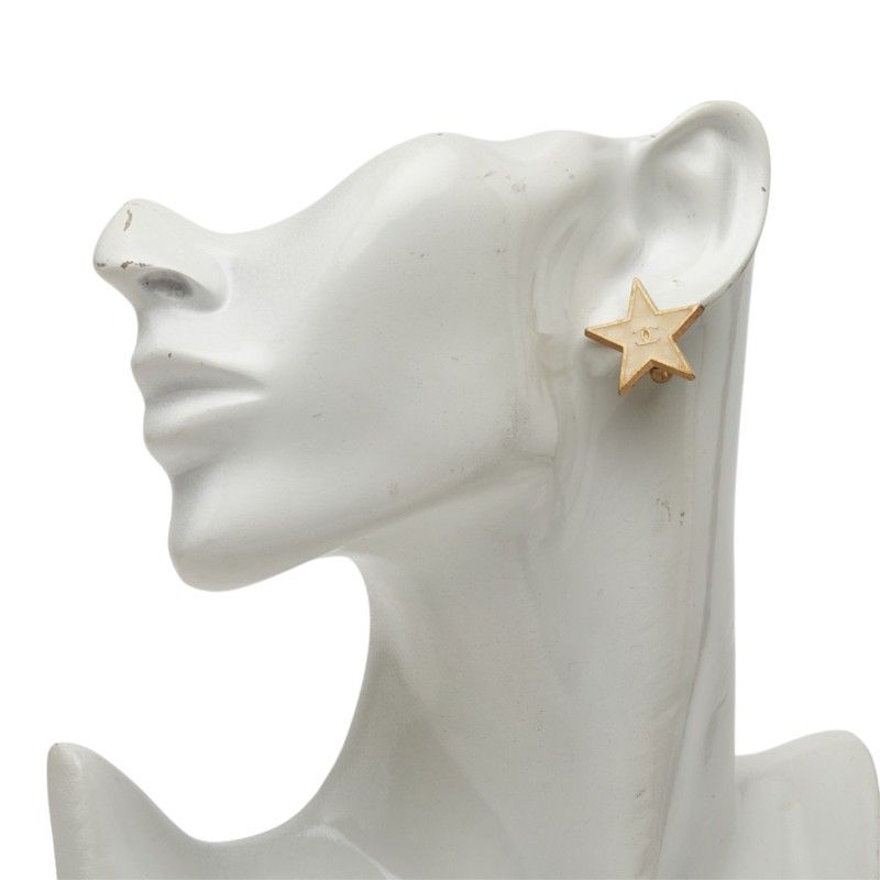 Chanel 01P CC Logo Earrings Gold Plated — view 4