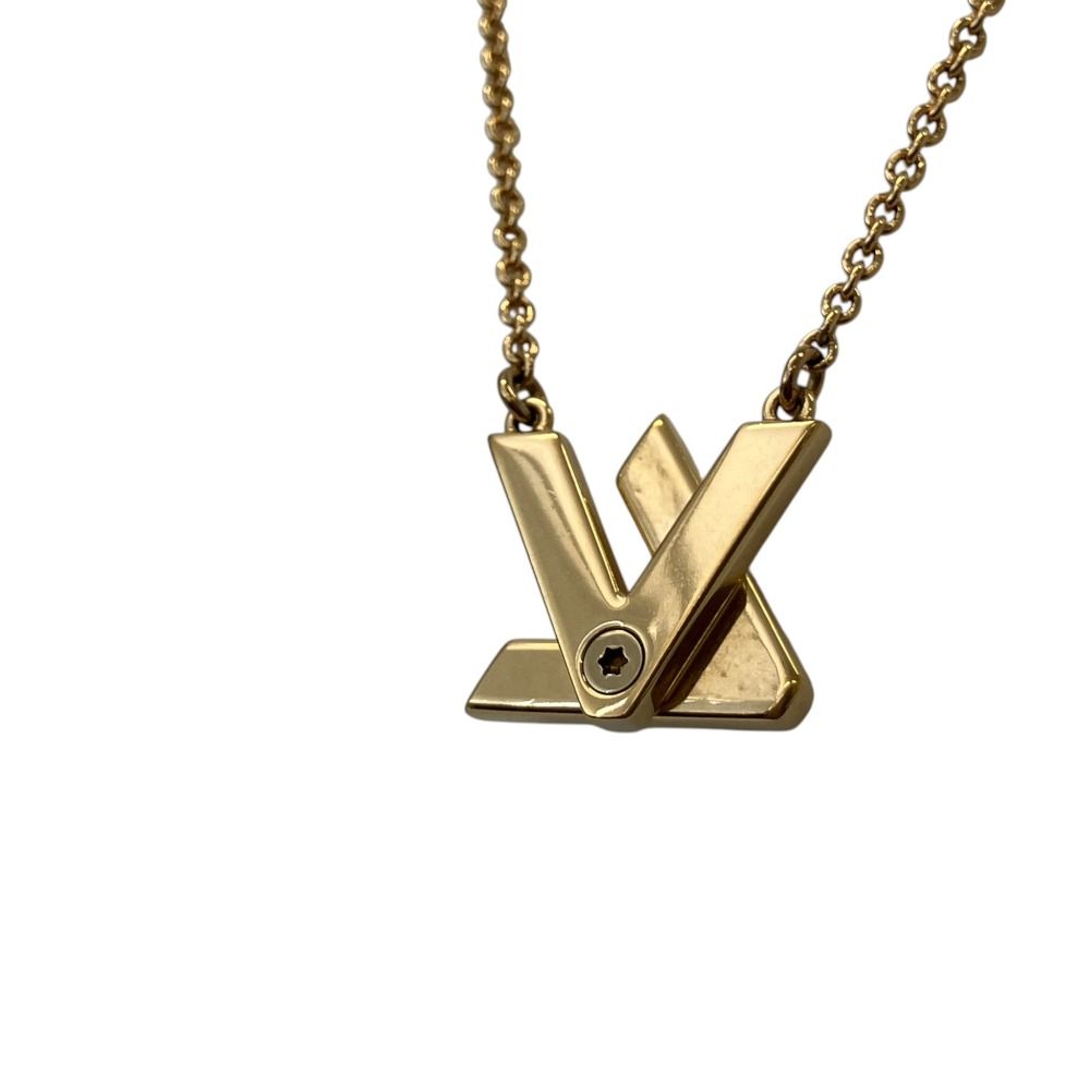 Louis Vuitton LV Twist Chain Necklace Gold Colored — view 8