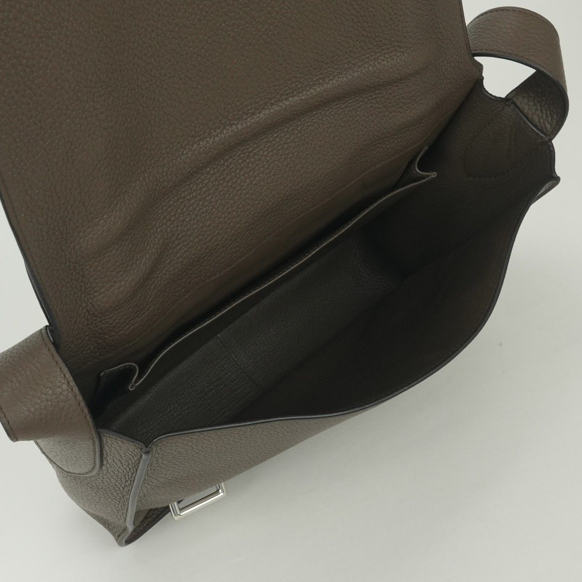 Hermes Steve Shoulder Bag Taurillon Clemence Taupe Gray Silver Messengerbag — view 8