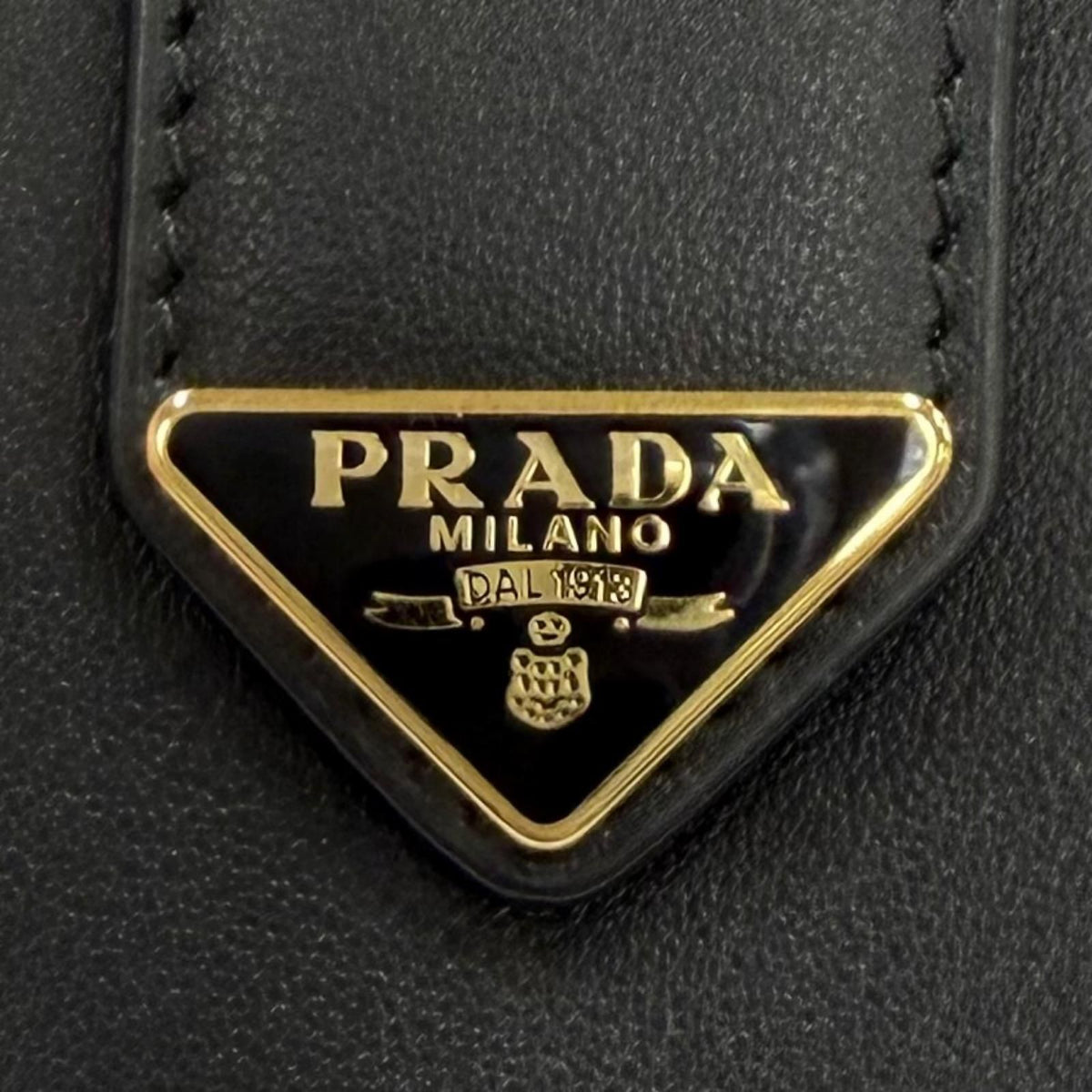 Prada Triangle Logo City Calfskin Tab Wallet Black — view 8