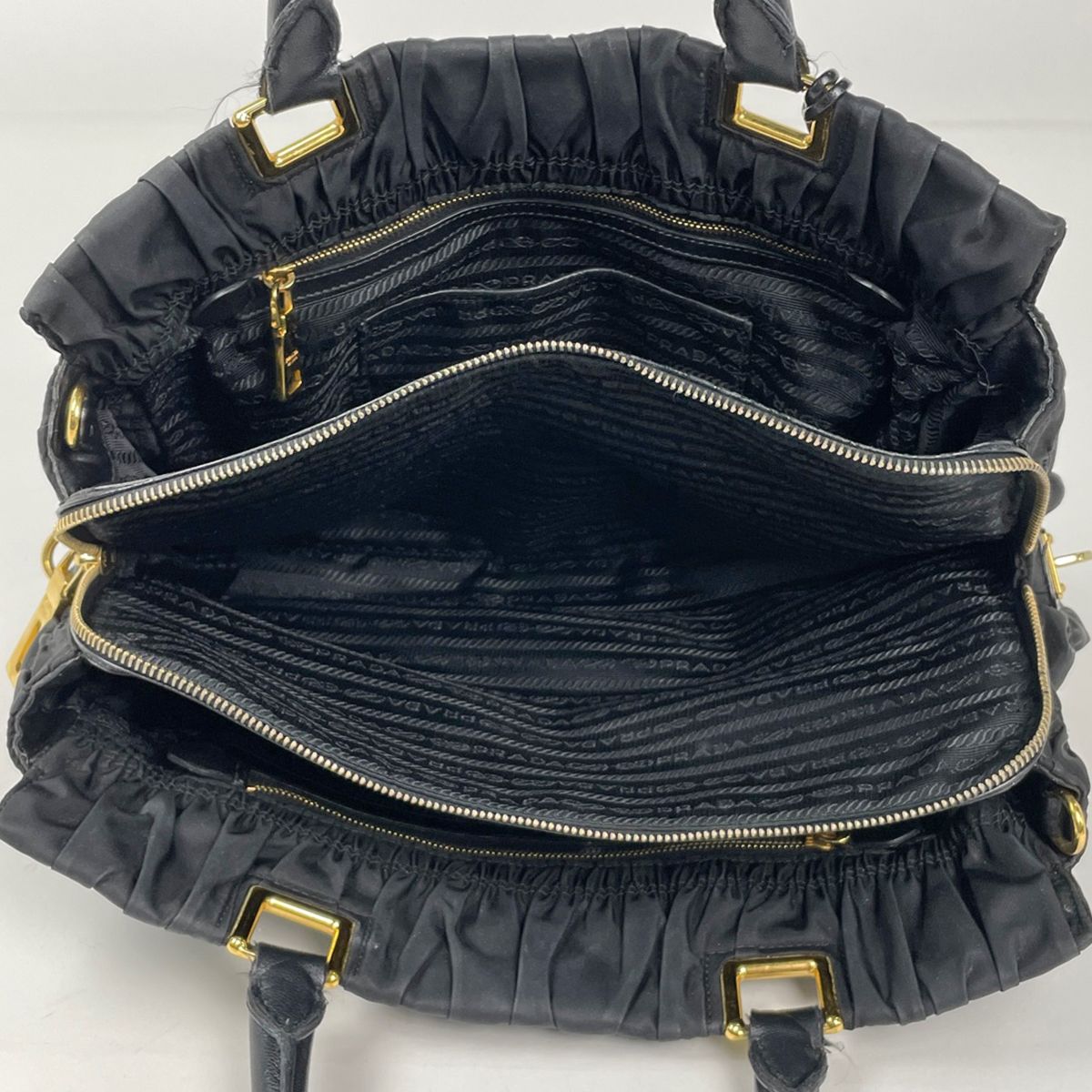 Prada Handbag 2-Way Nylon Nero — view 8