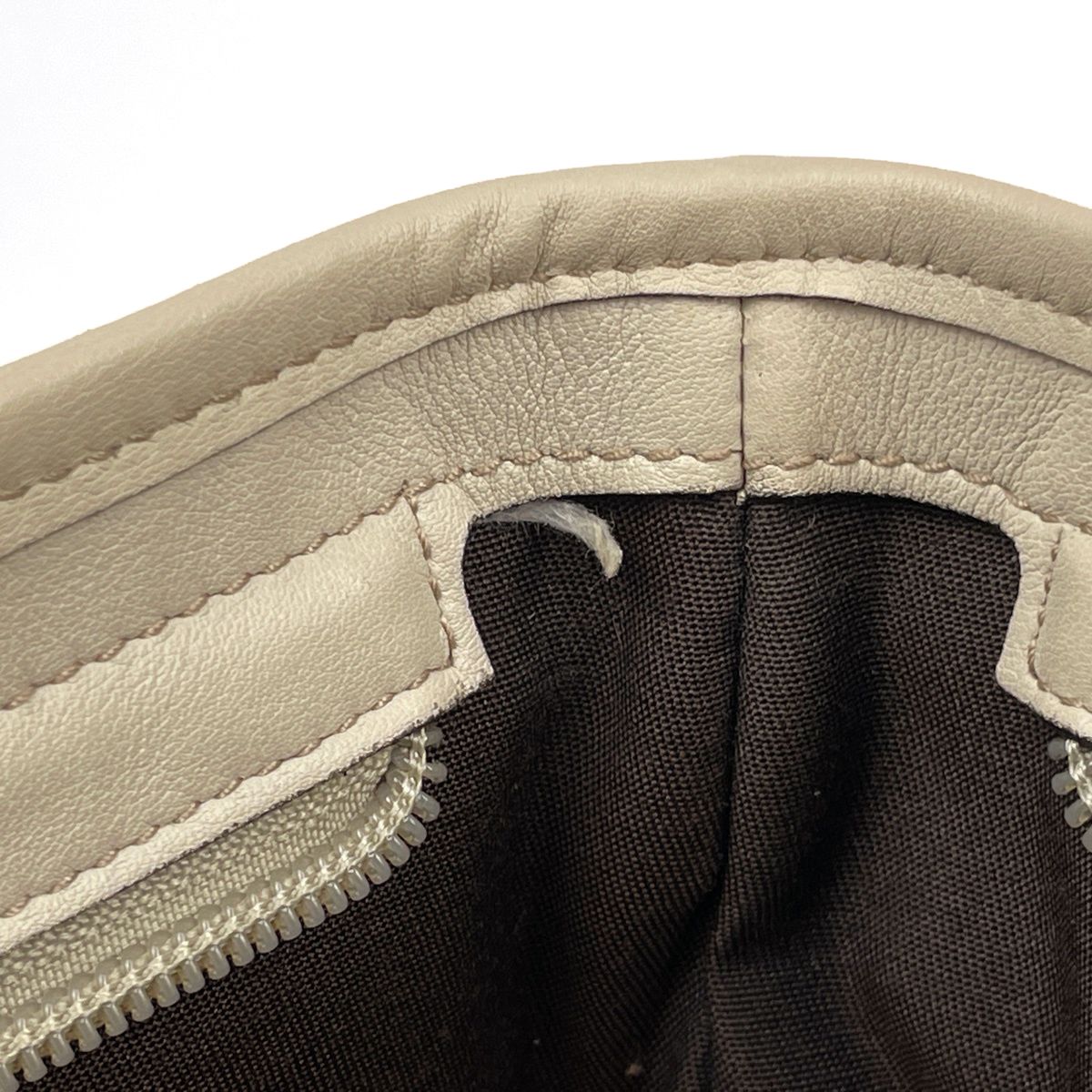 Gucci Shoulder Bag GG Pattern Canvas Beige — view 8